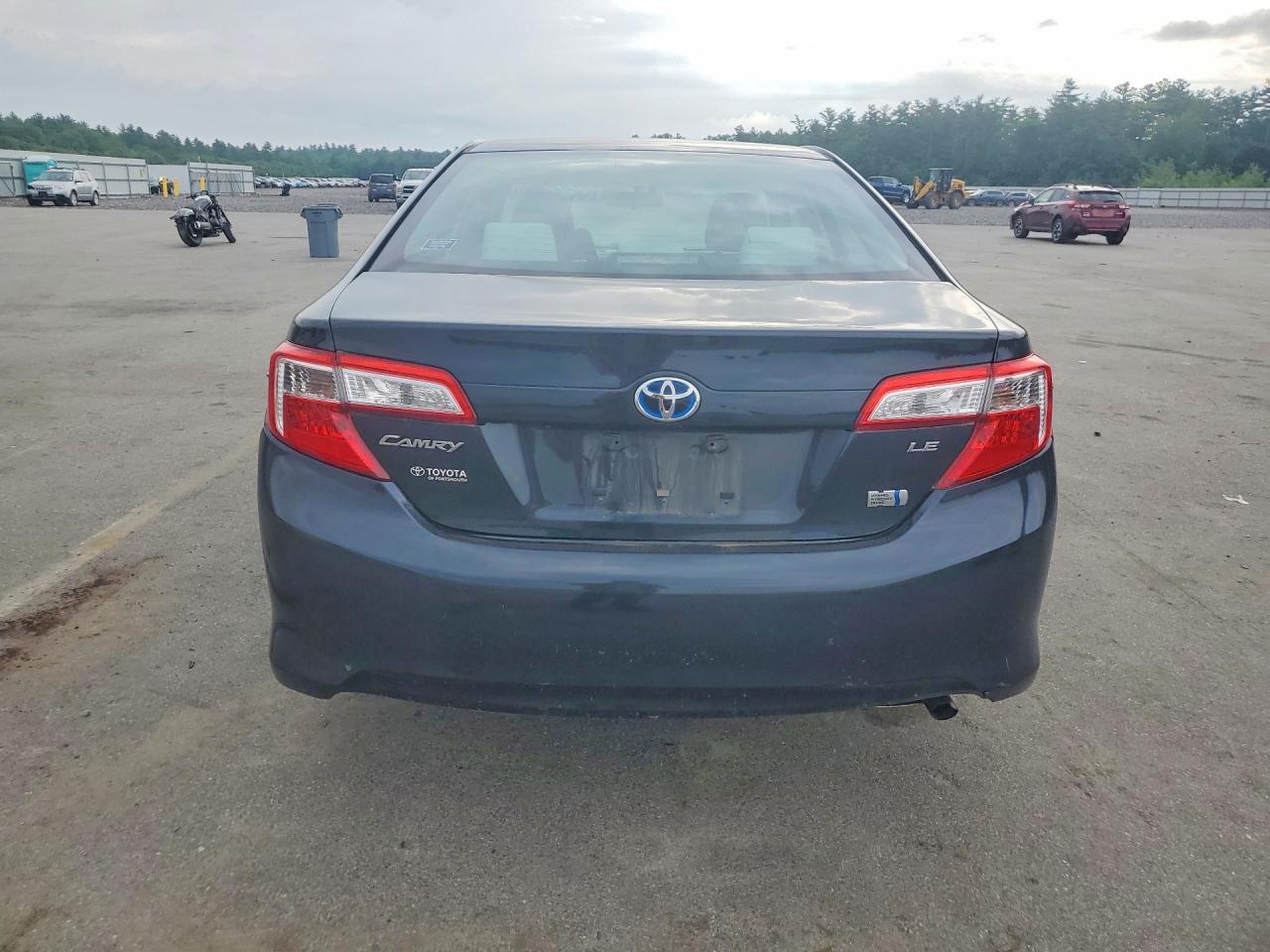 2014 TOYOTA CAMRY