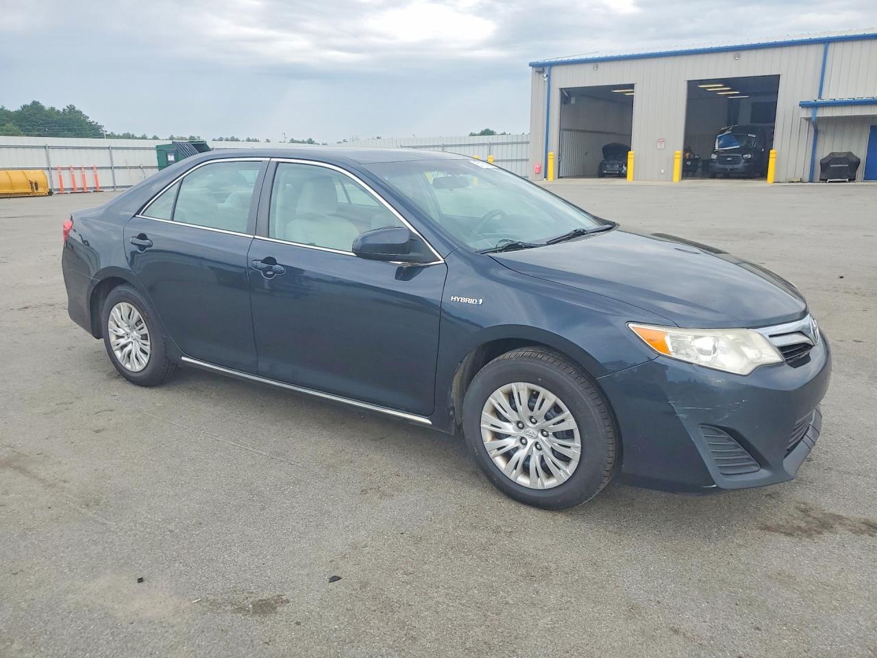 2014 TOYOTA CAMRY