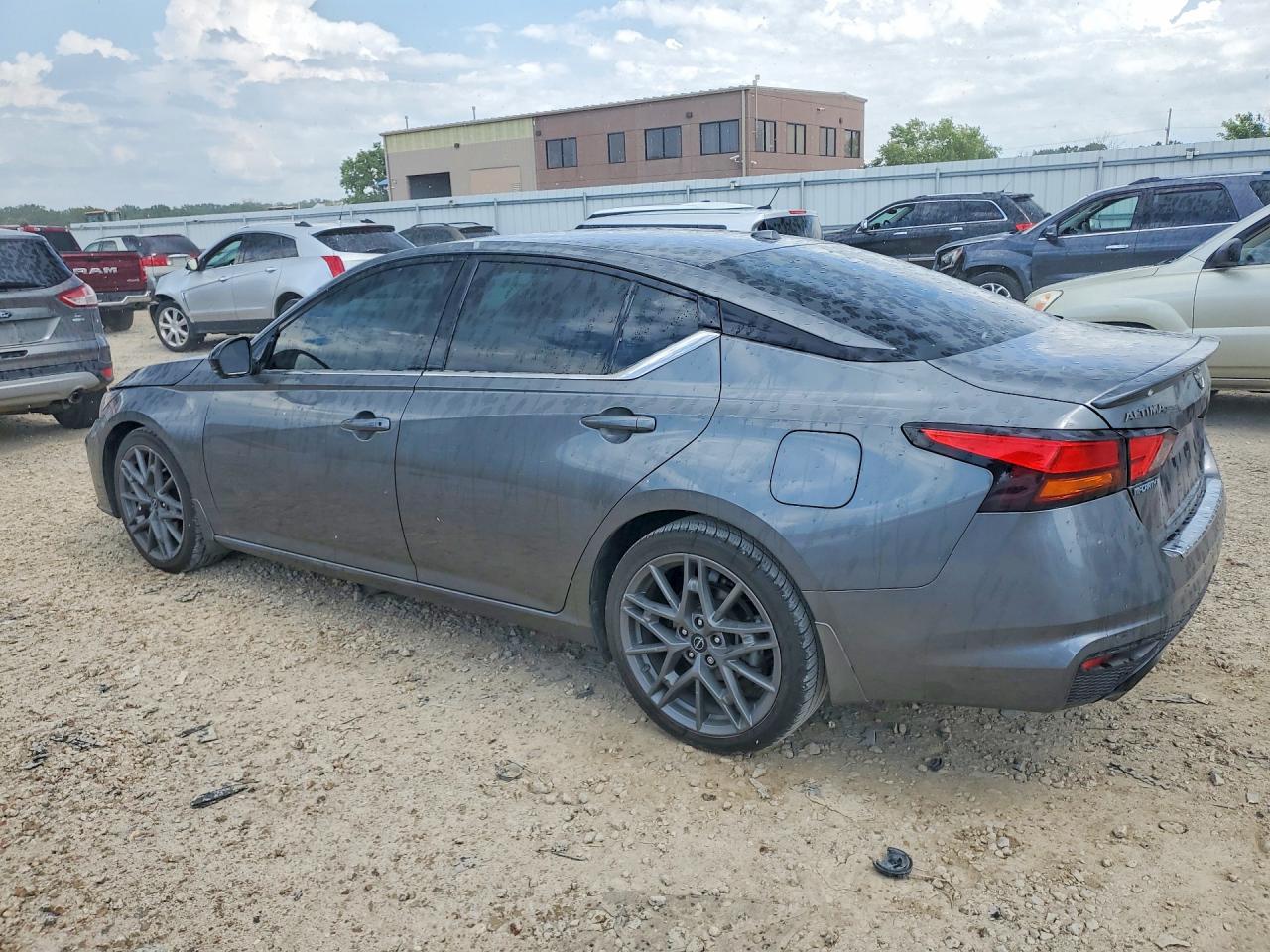 2023 NISSAN ALTIMA