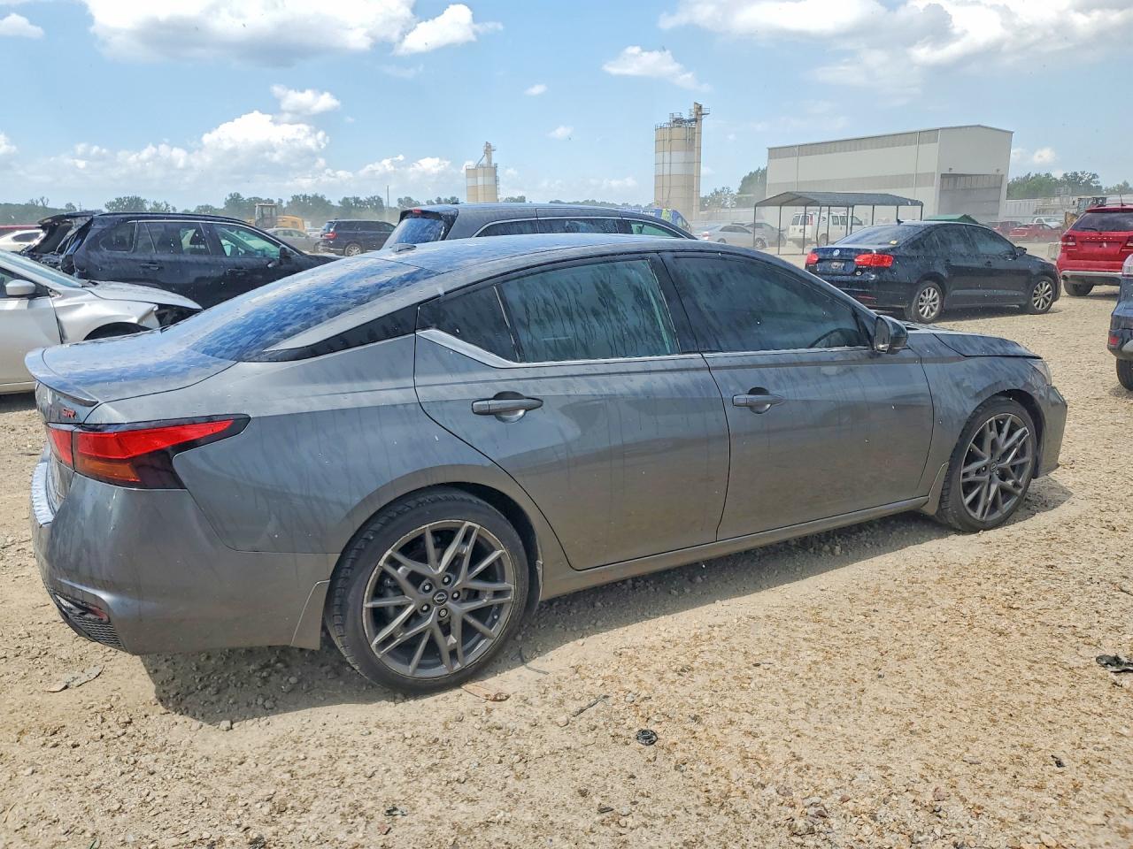 2023 NISSAN ALTIMA