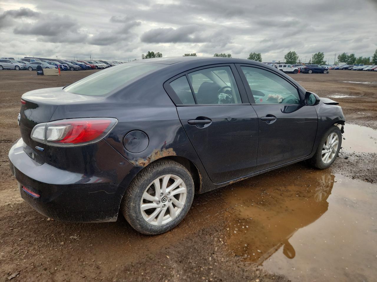 2013 MAZDA 3