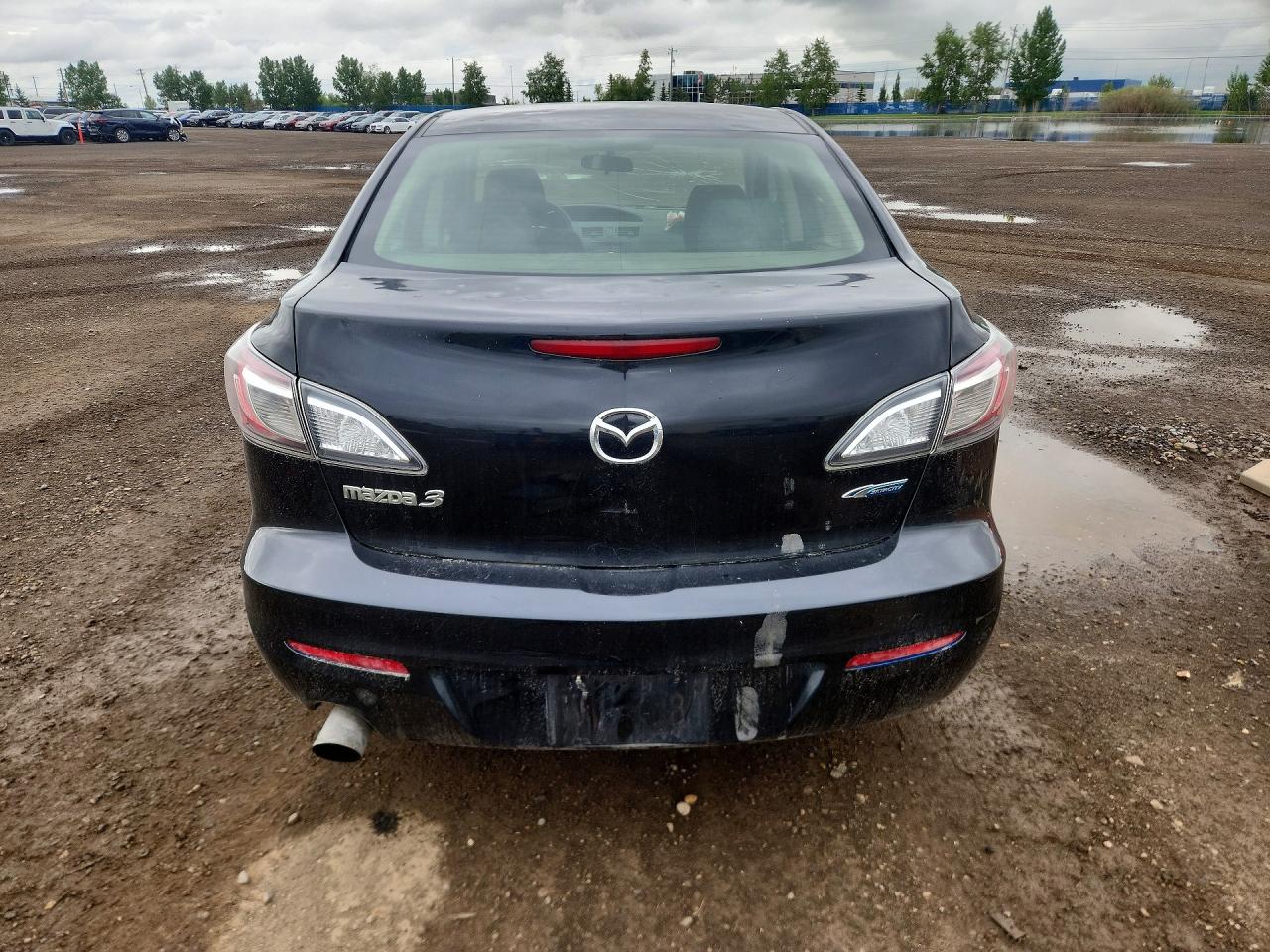 2013 MAZDA 3