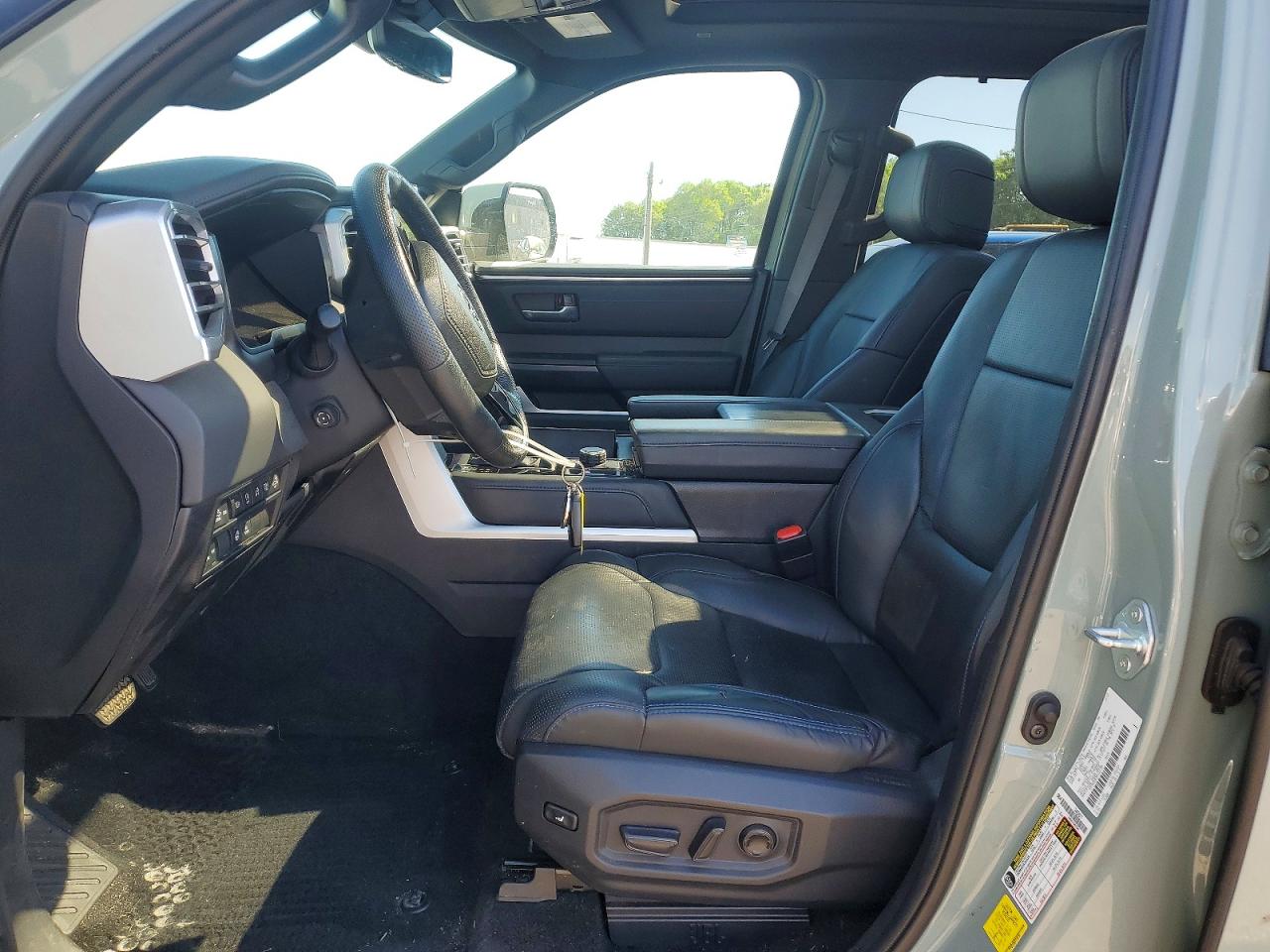 2024 TOYOTA TUNDRA
