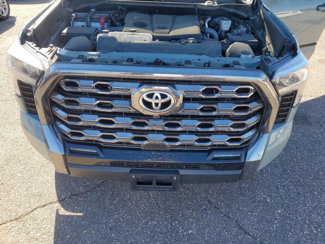 2024 TOYOTA TUNDRA