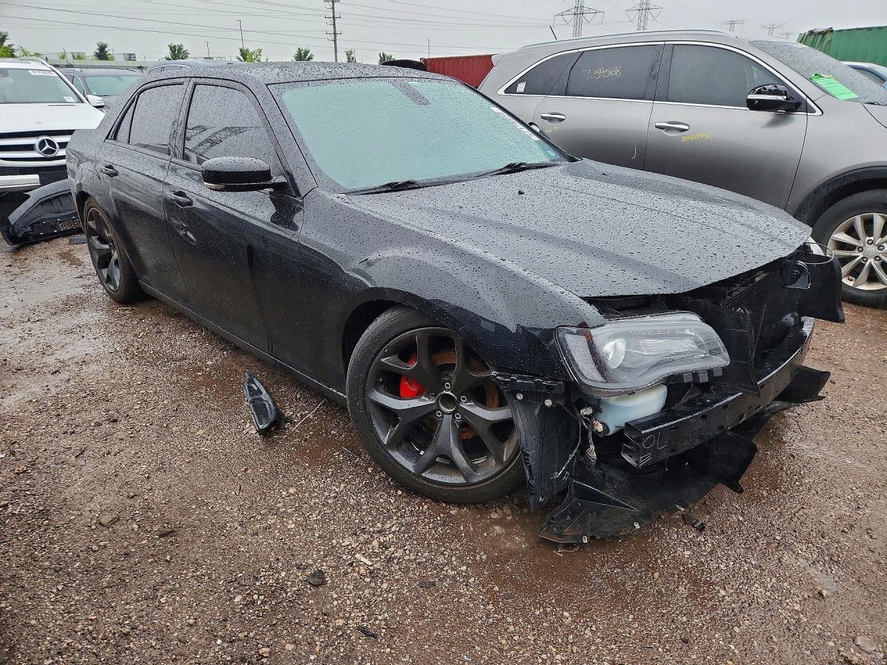2019 CHRYSLER 300