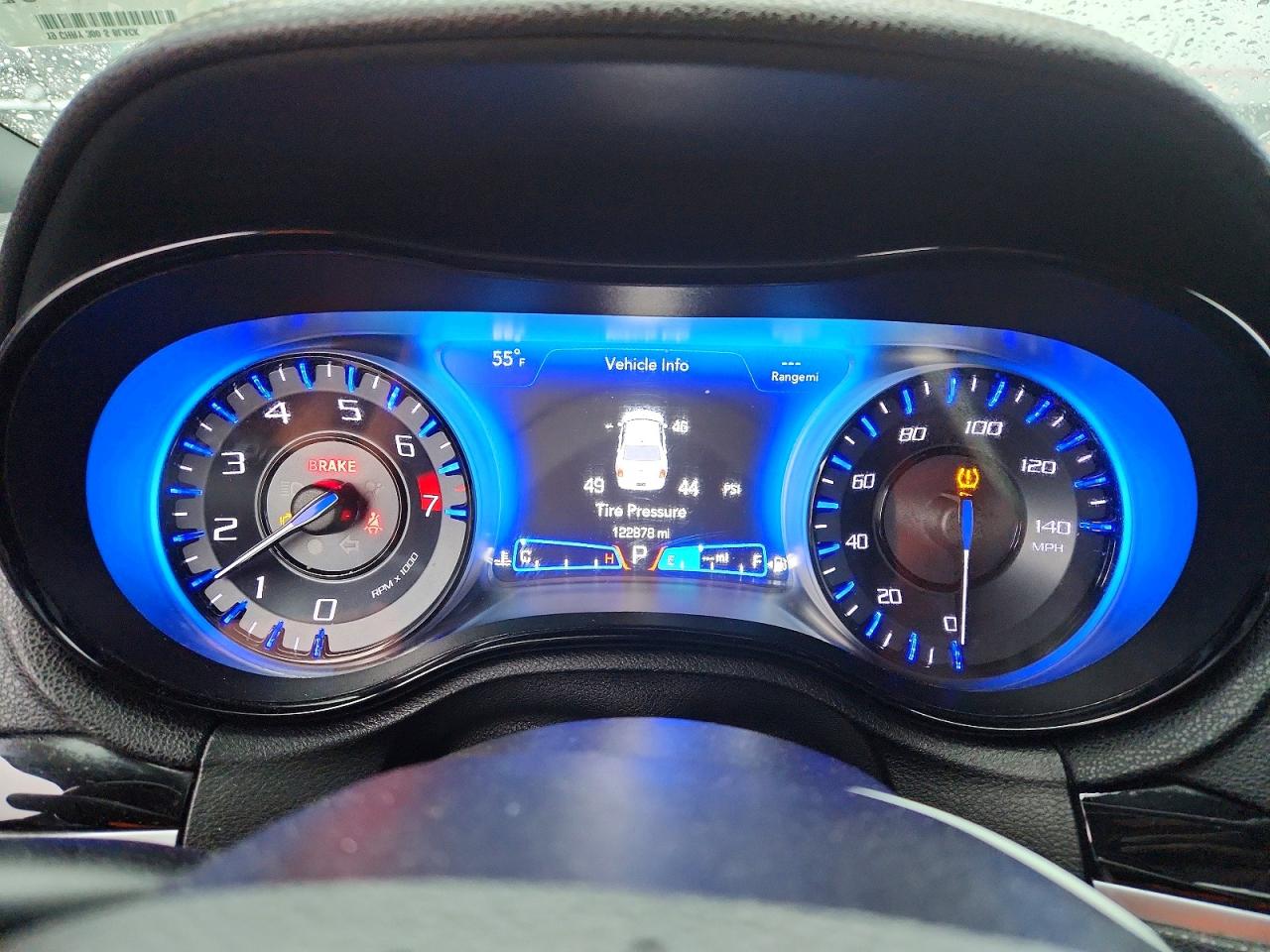 2019 CHRYSLER 300