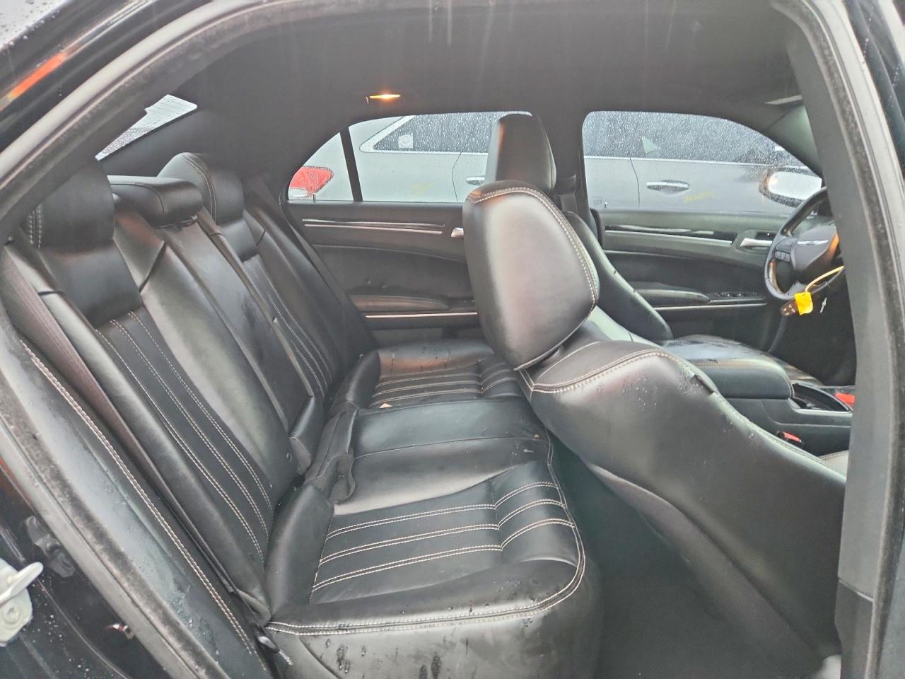 2019 CHRYSLER 300