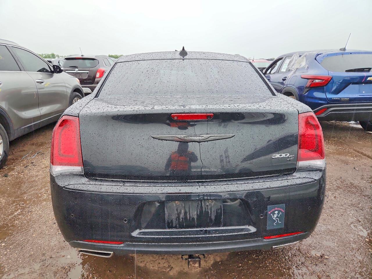 2019 CHRYSLER 300