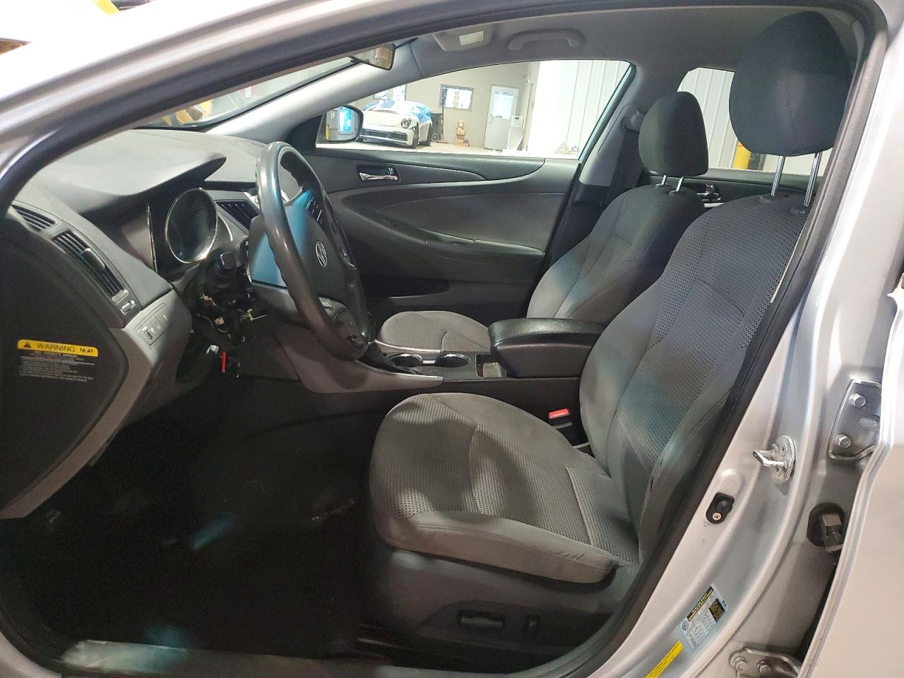 2011 HYUNDAI SONATA