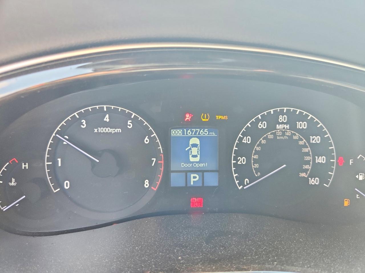 2012 HYUNDAI GENESIS