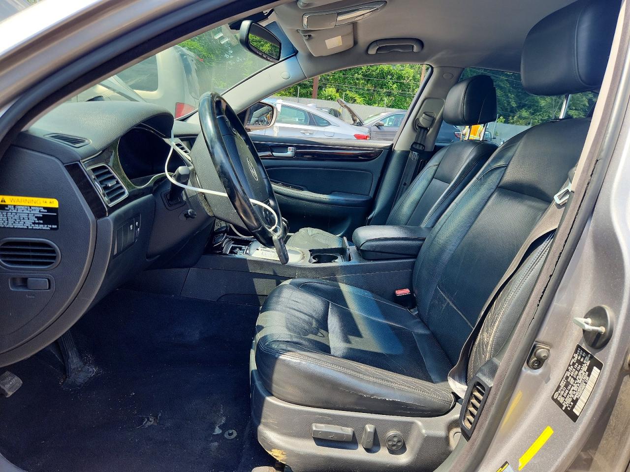 2012 HYUNDAI GENESIS