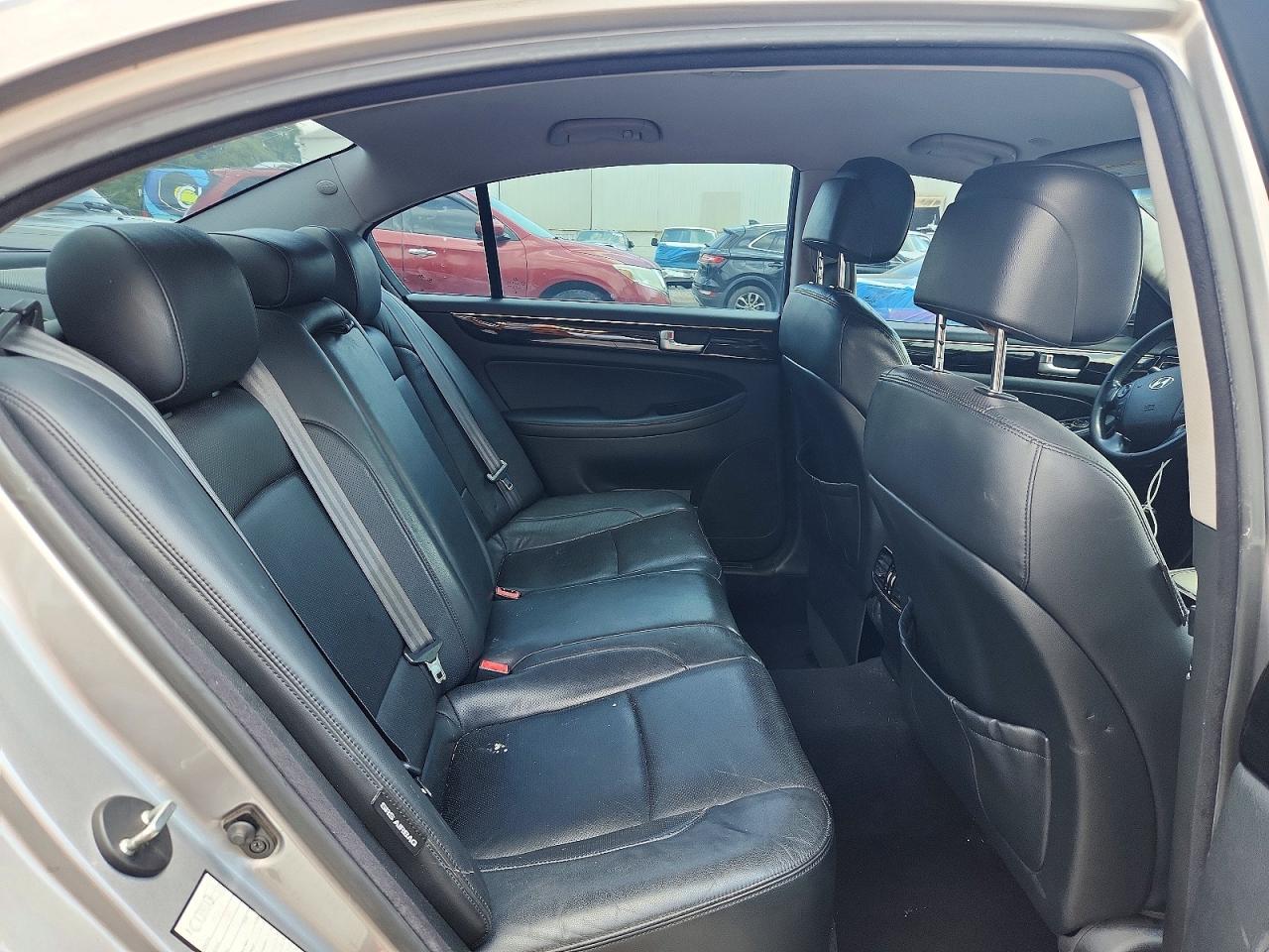 2012 HYUNDAI GENESIS