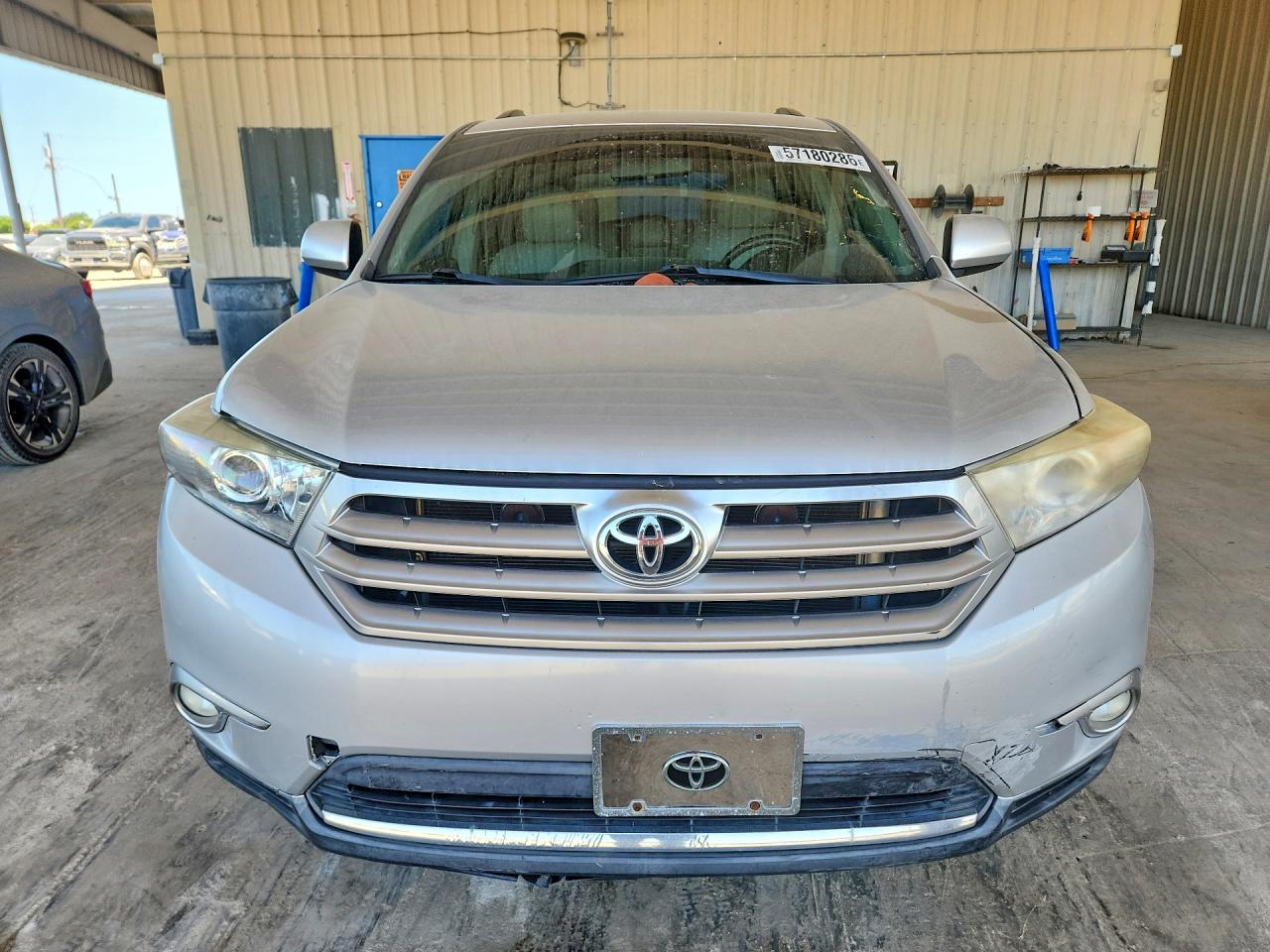 2011 TOYOTA HIGHLANDER