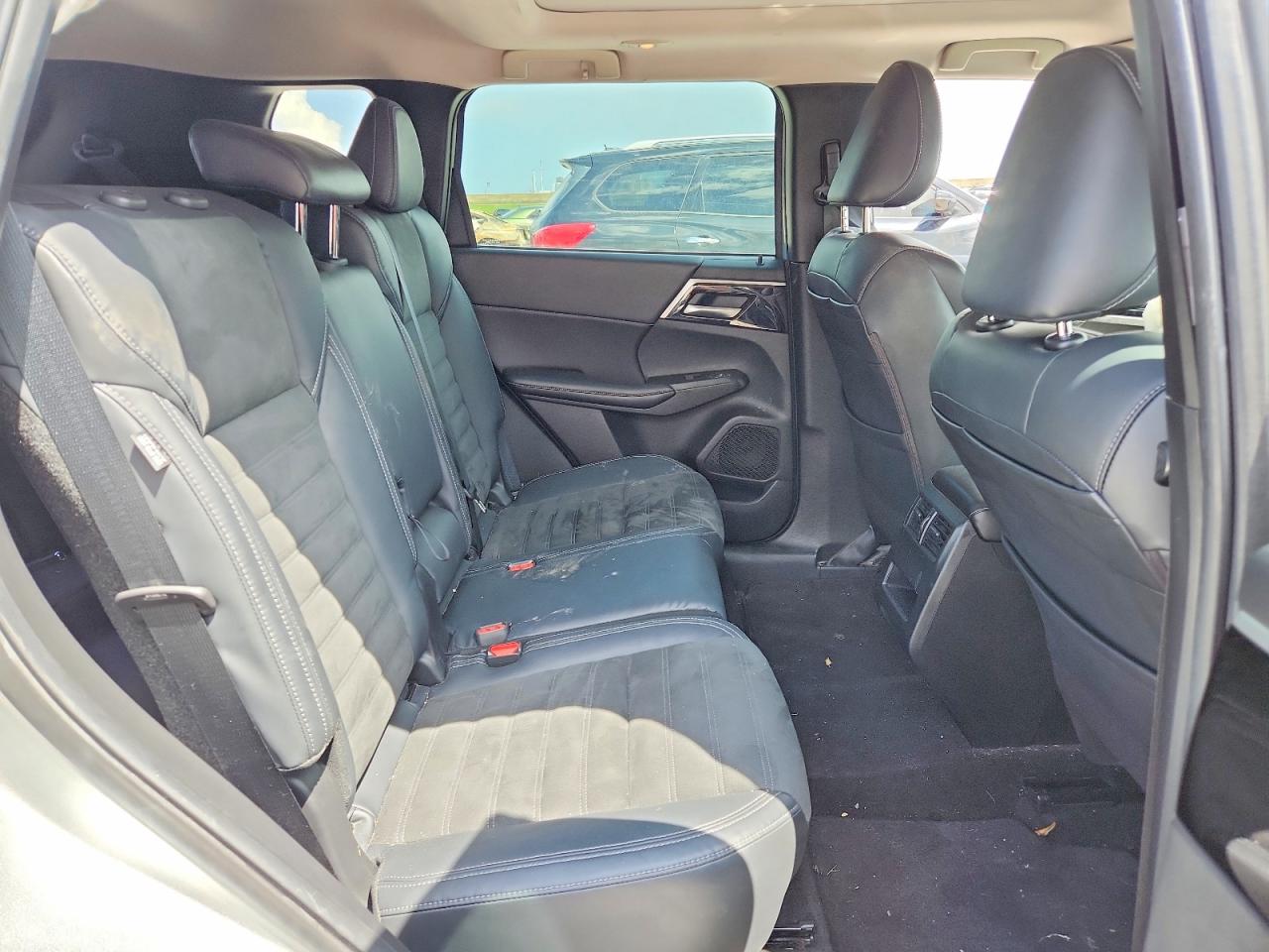 2022 MITSUBISHI OUTLANDER