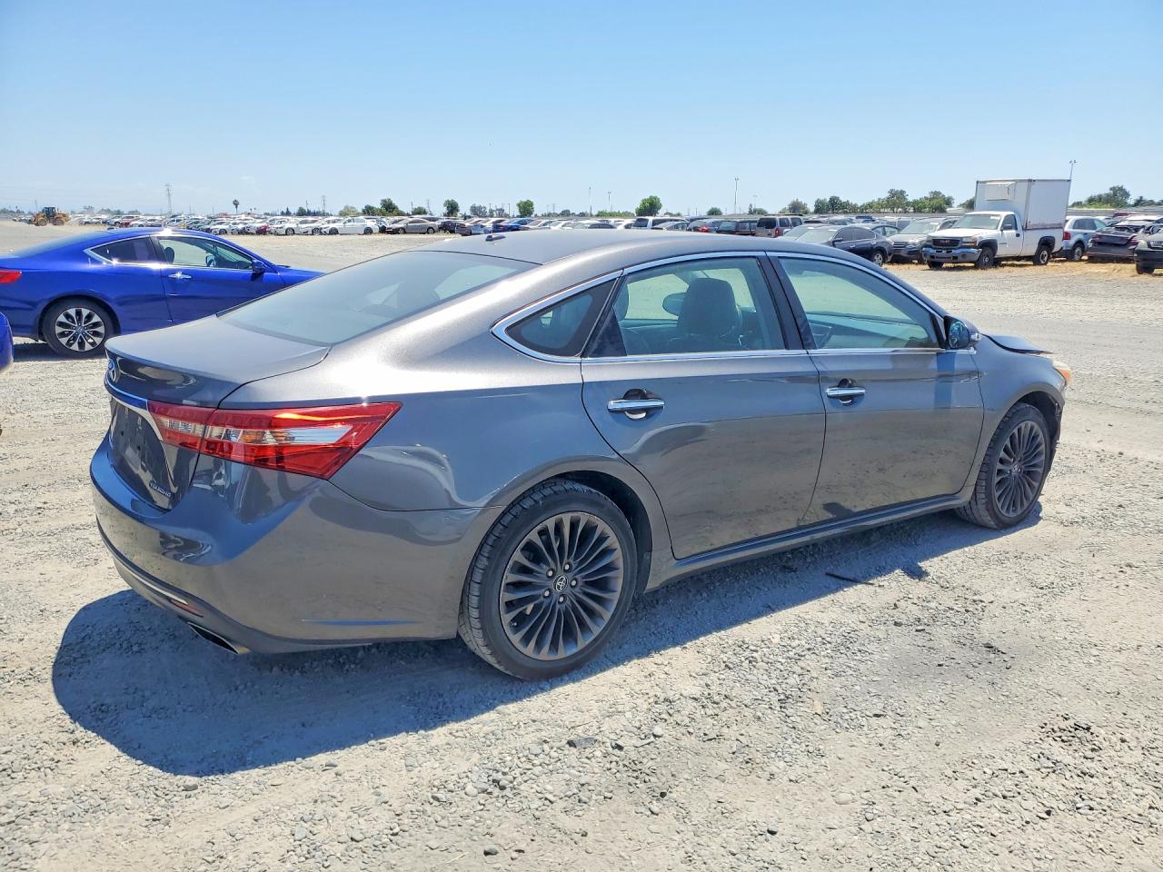2018 TOYOTA AVALON