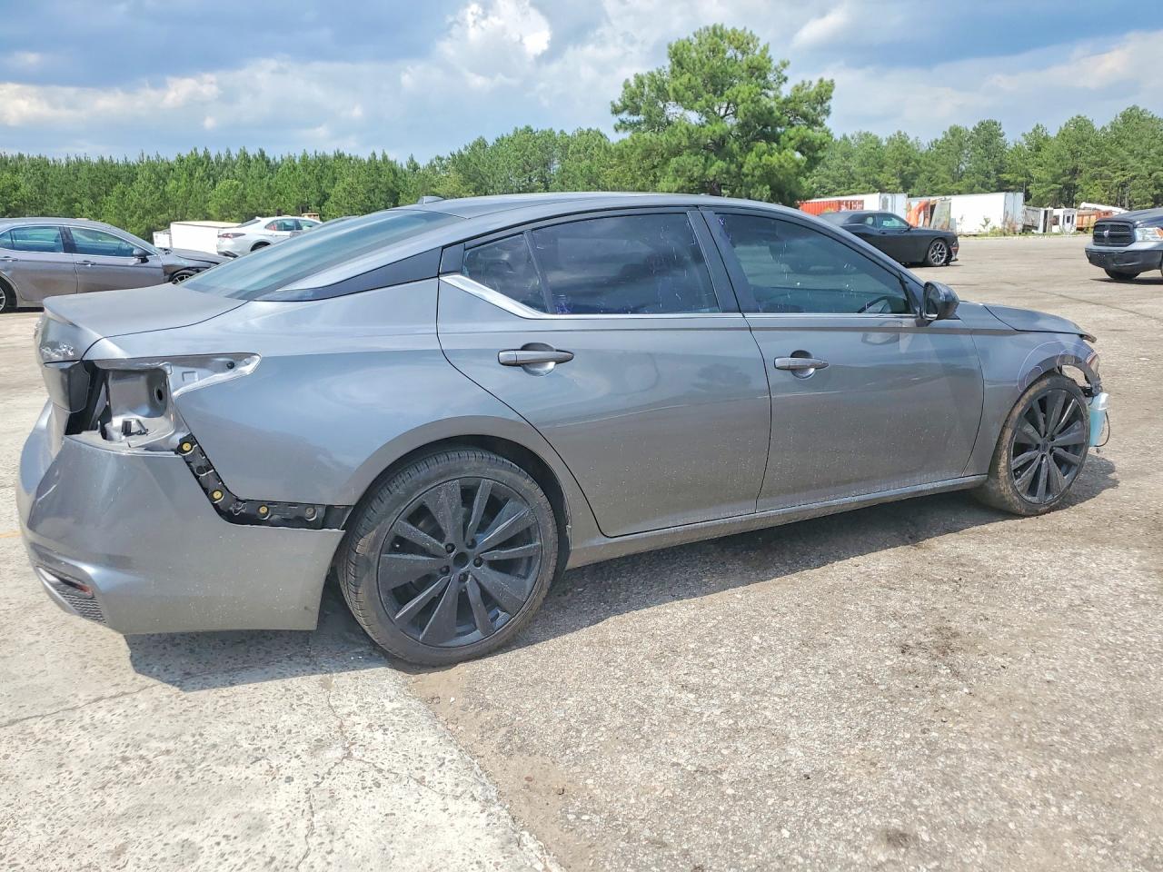 2022 NISSAN ALTIMA