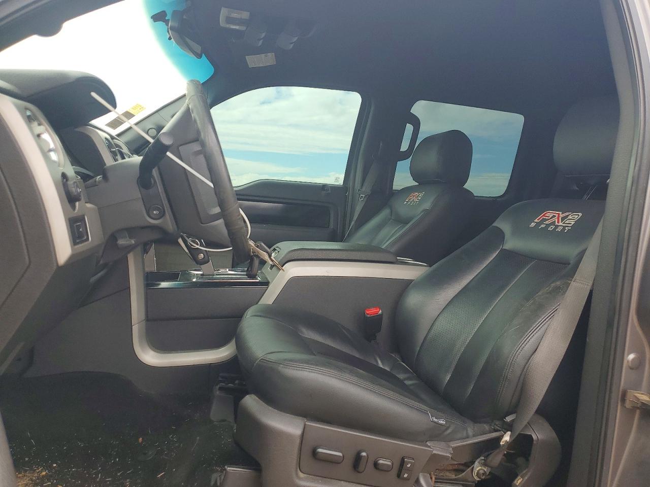 2012 FORD F150