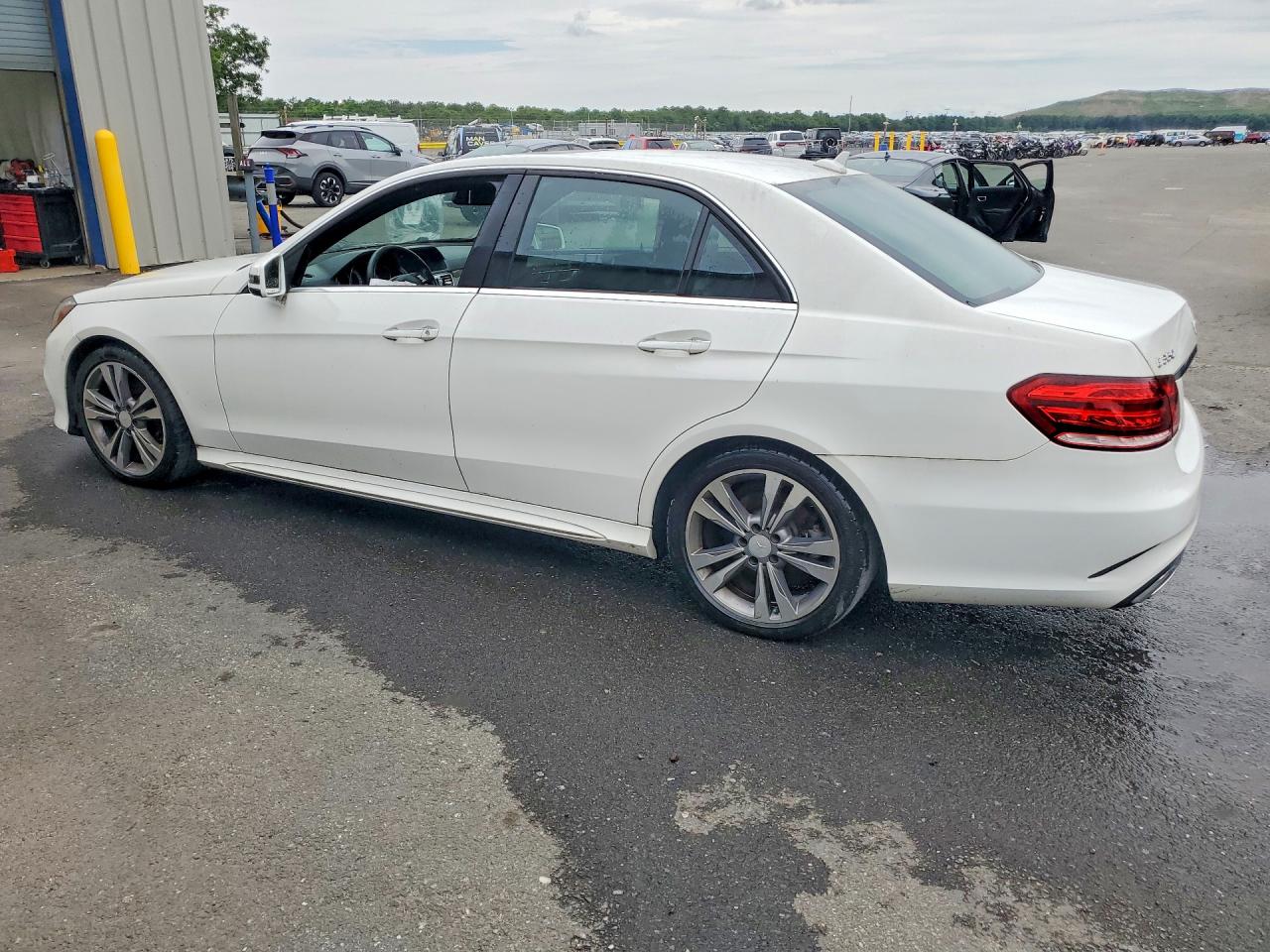 2014 MERCEDES-BENZ E-CLASS