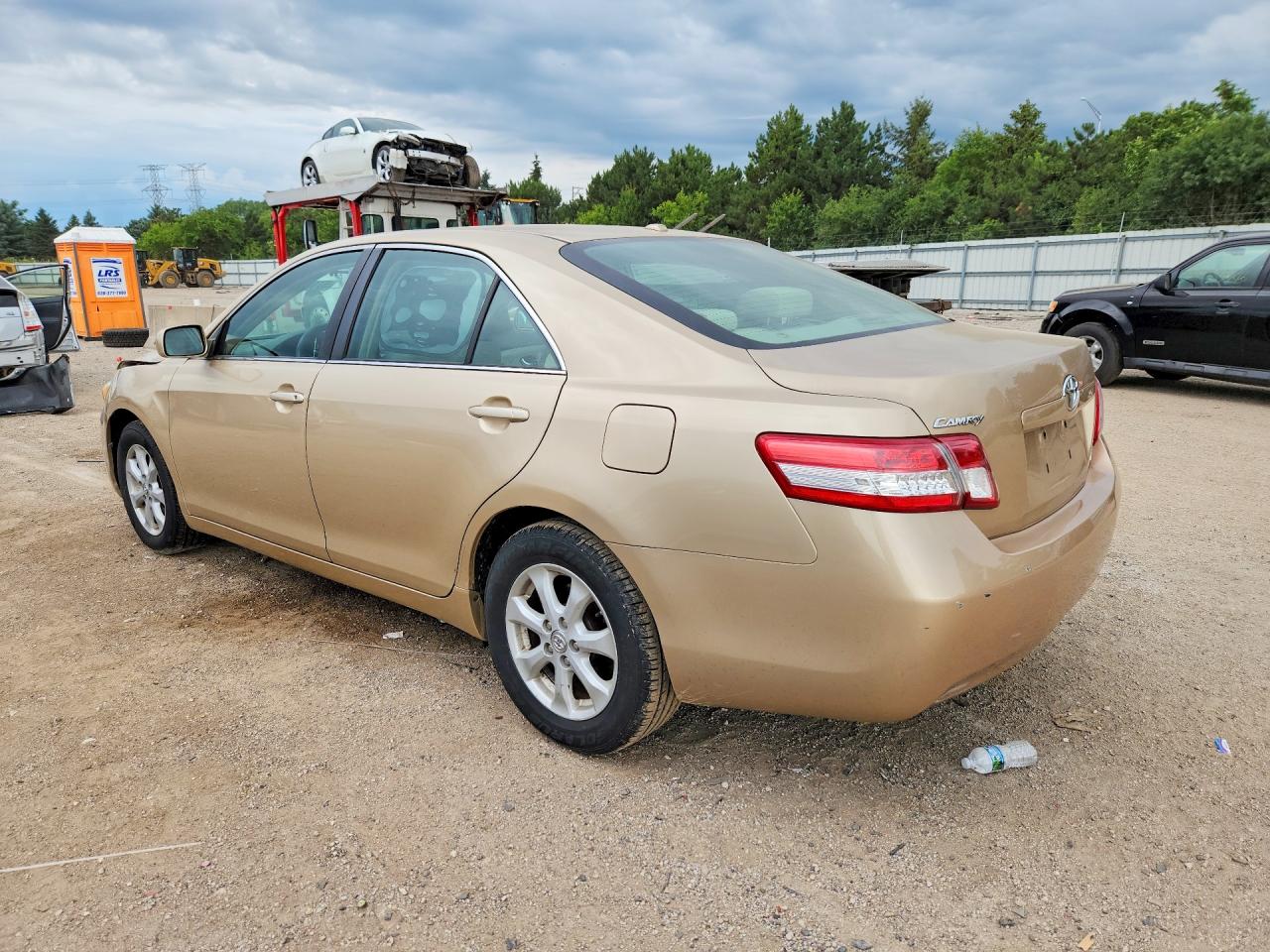2011 TOYOTA CAMRY