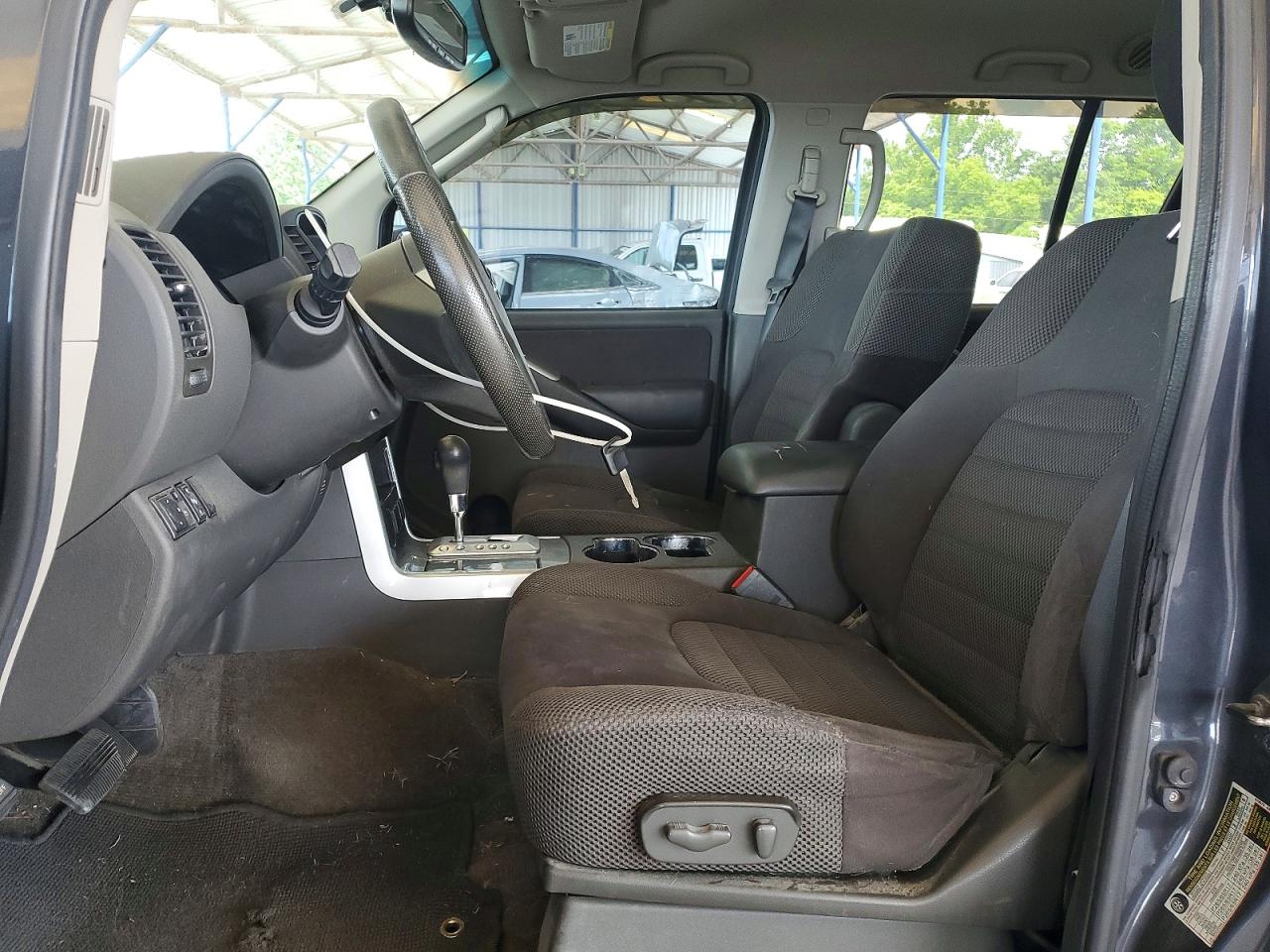 2011 NISSAN PATHFINDER