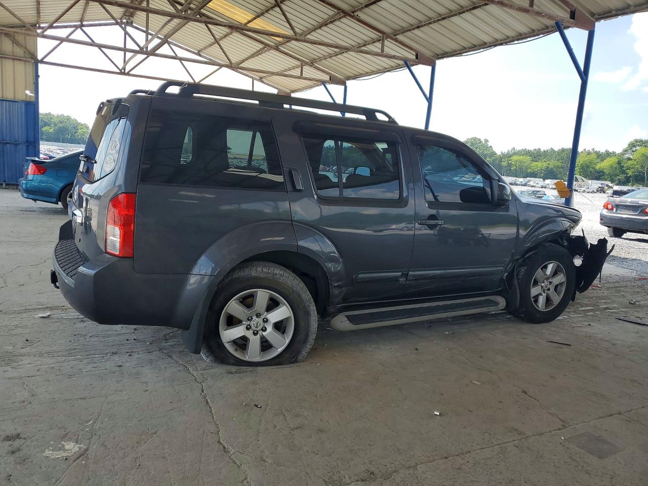 2011 NISSAN PATHFINDER