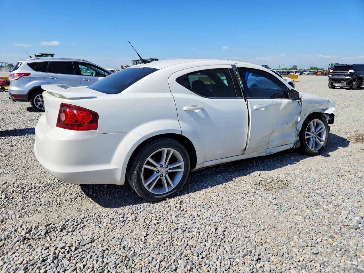 2011 DODGE AVENGER