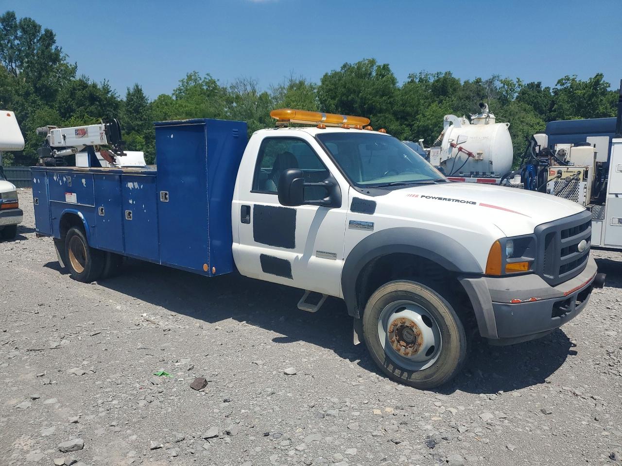 2005 FORD F550