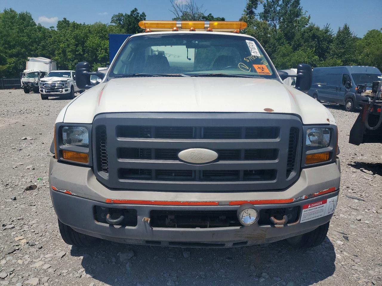 2005 FORD F550