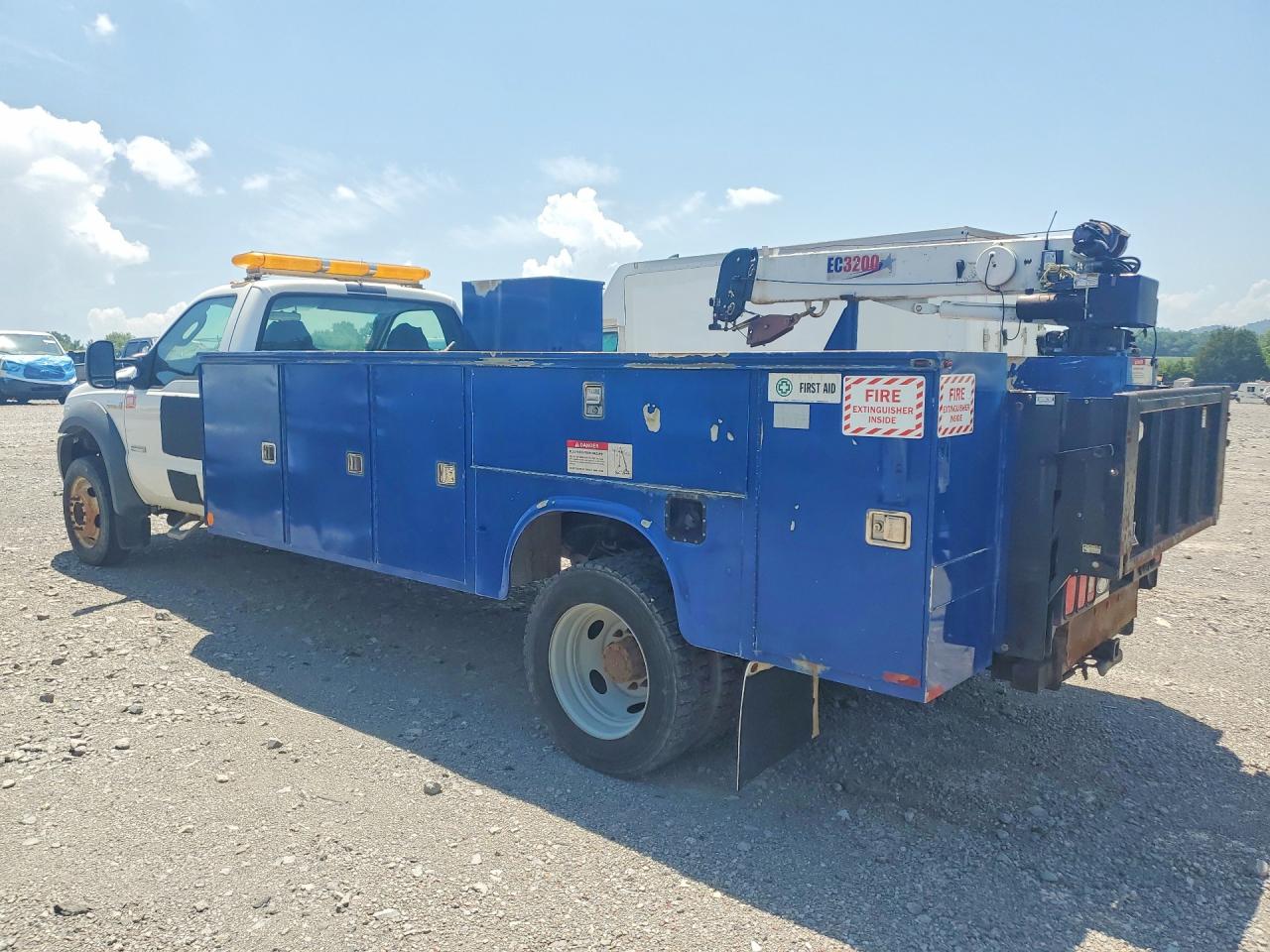 2005 FORD F550