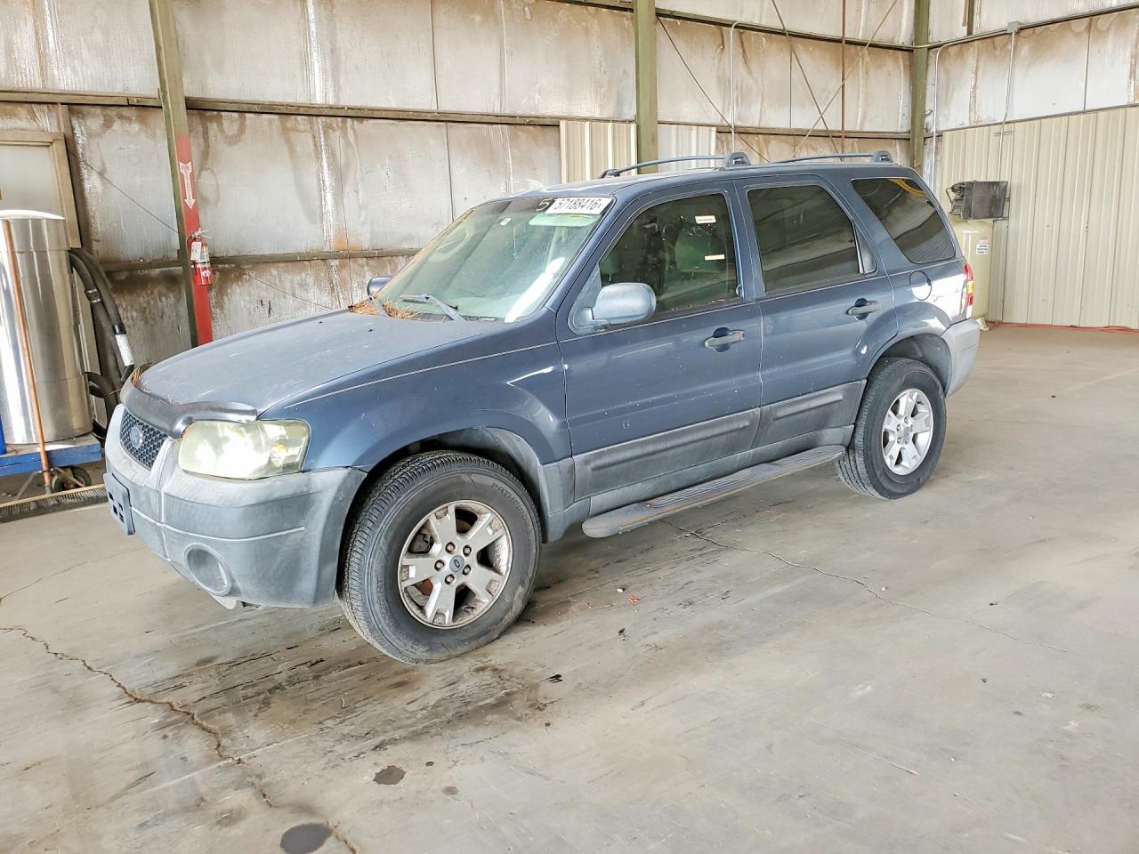 2005 FORD ESCAPE
