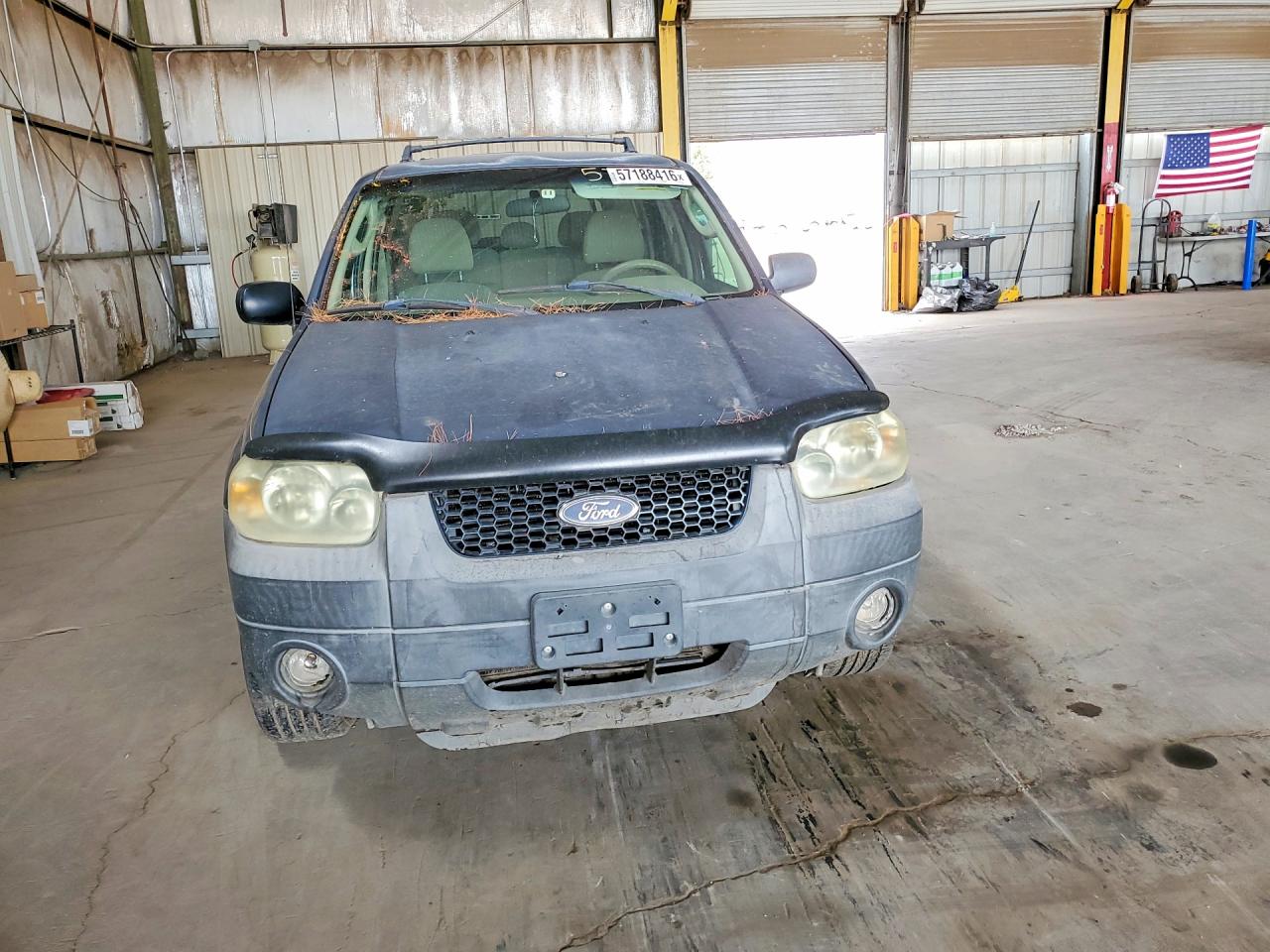 2005 FORD ESCAPE