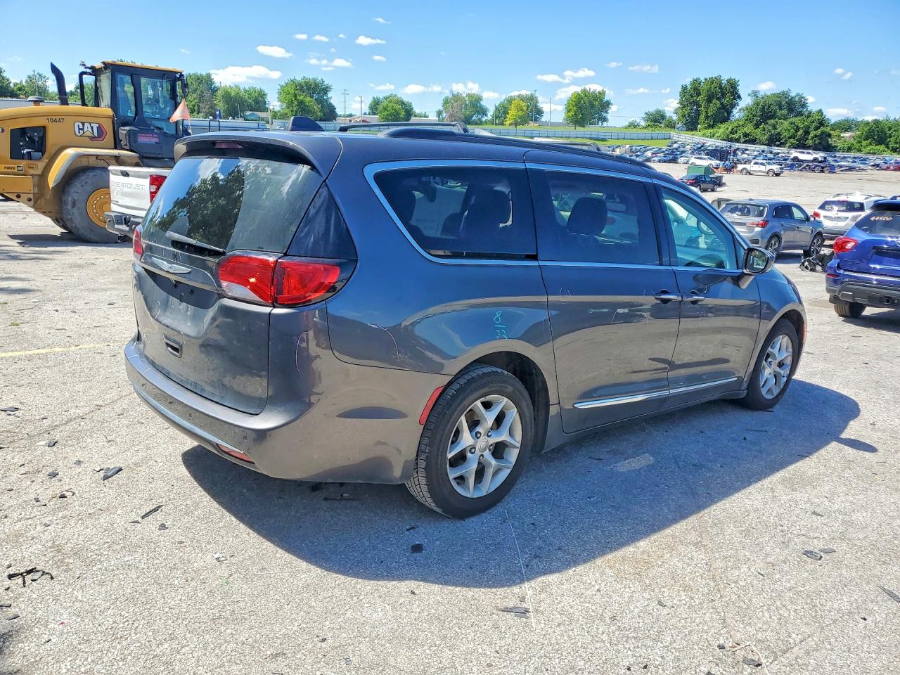 2017 CHRYSLER PACIFICA