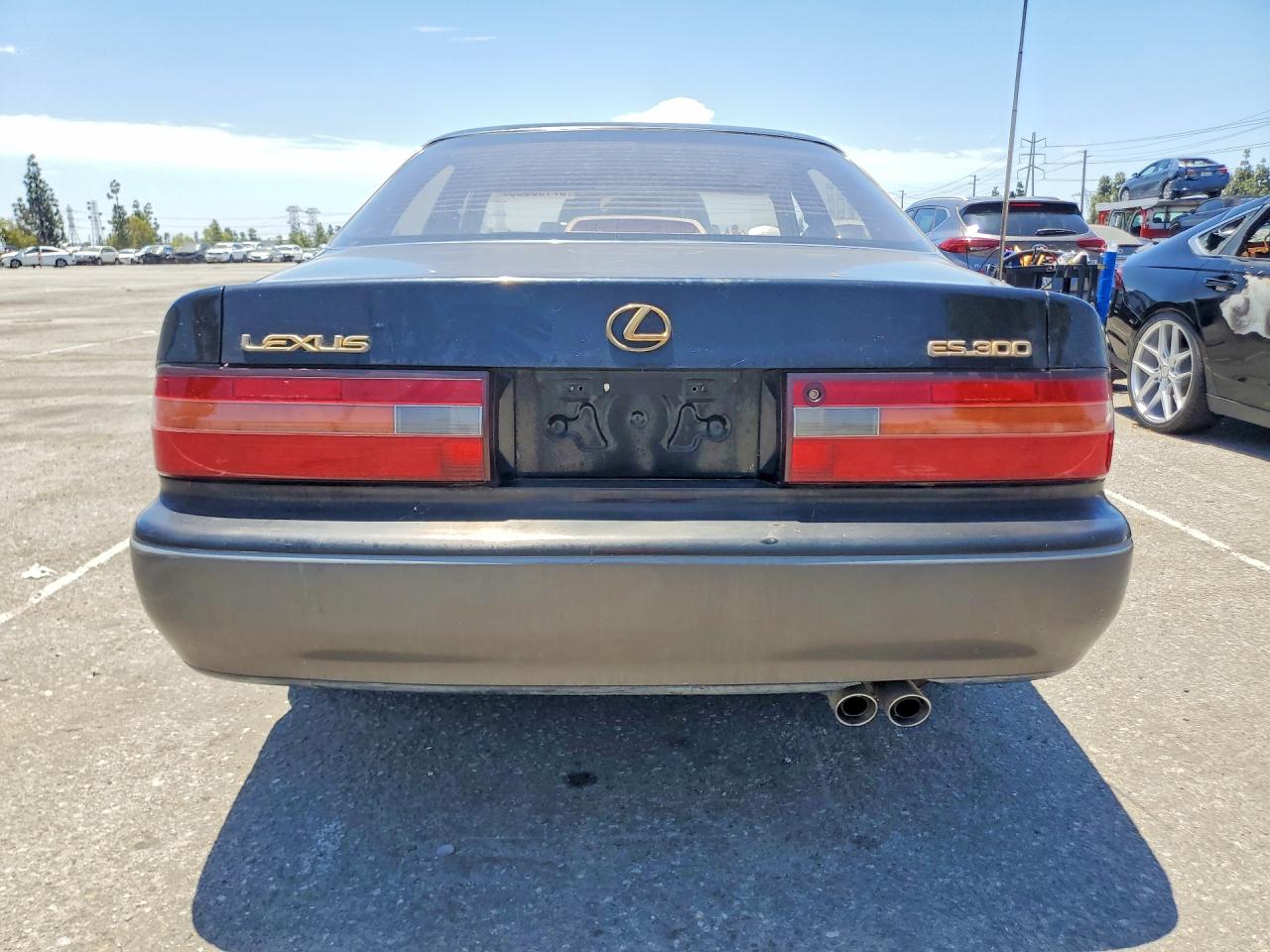 1996 LEXUS ES300
