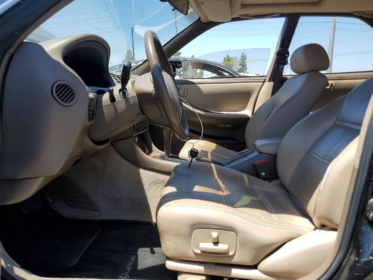 1996 LEXUS ES300