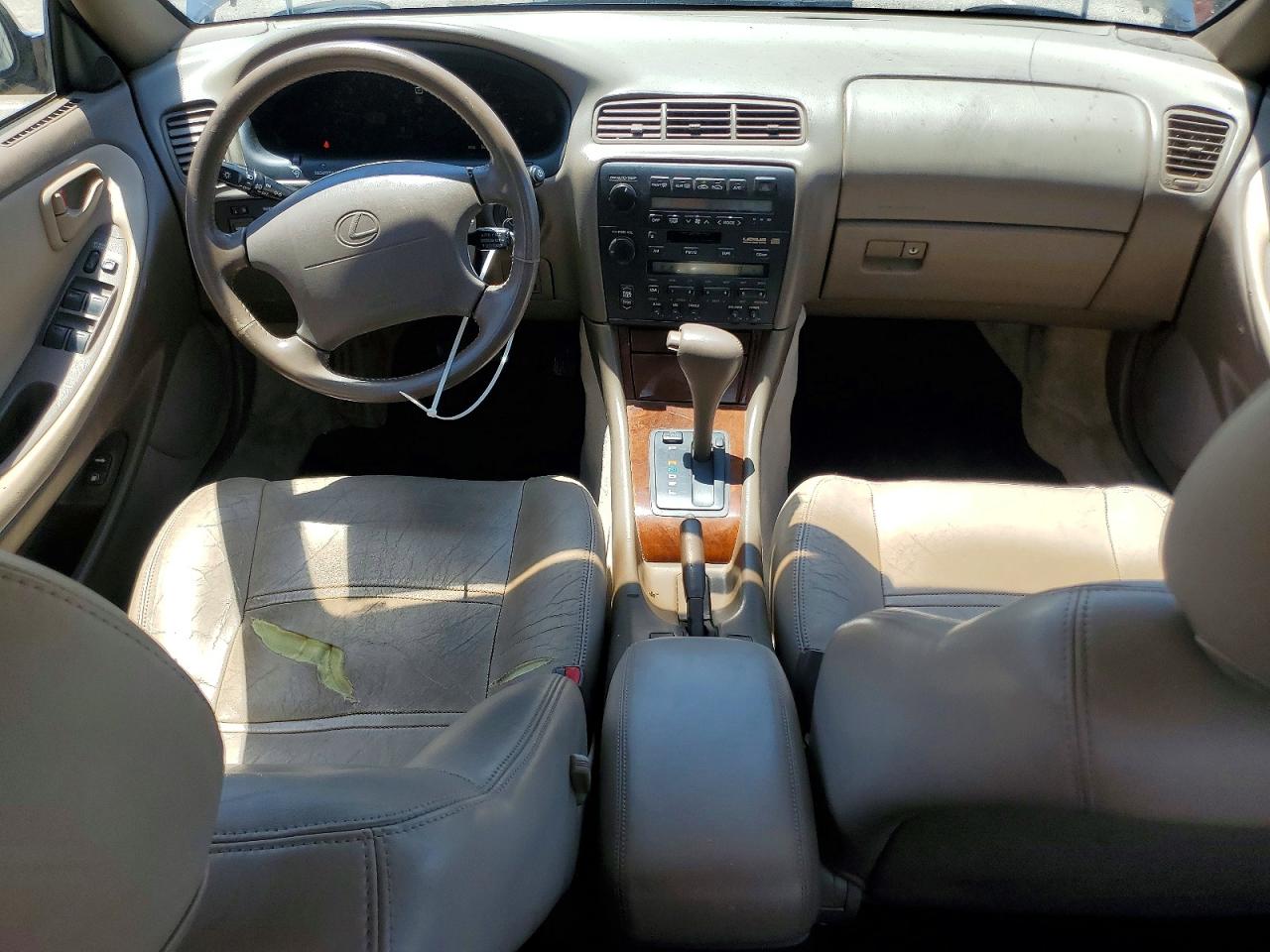 1996 LEXUS ES300