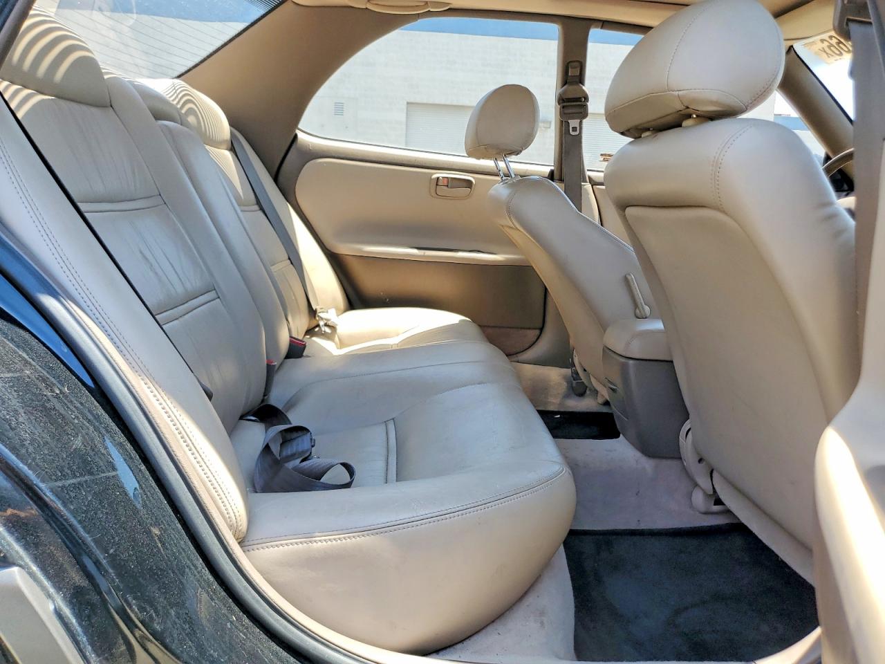 1996 LEXUS ES300