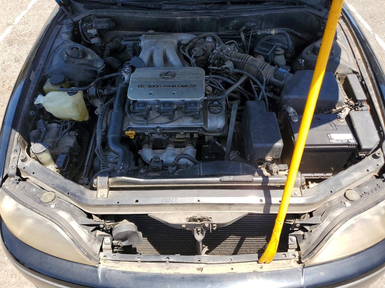 1996 LEXUS ES300