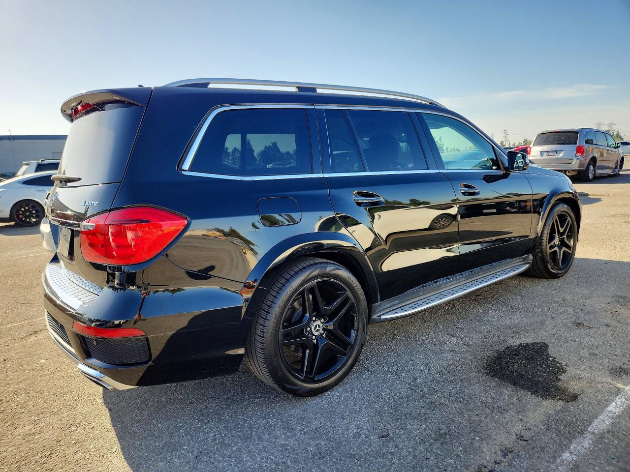 2015 MERCEDES-BENZ GL 550 4MA