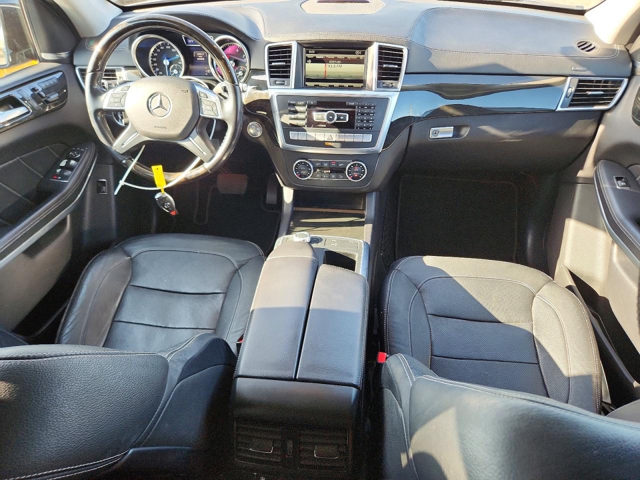 2015 MERCEDES-BENZ GL 550 4MA