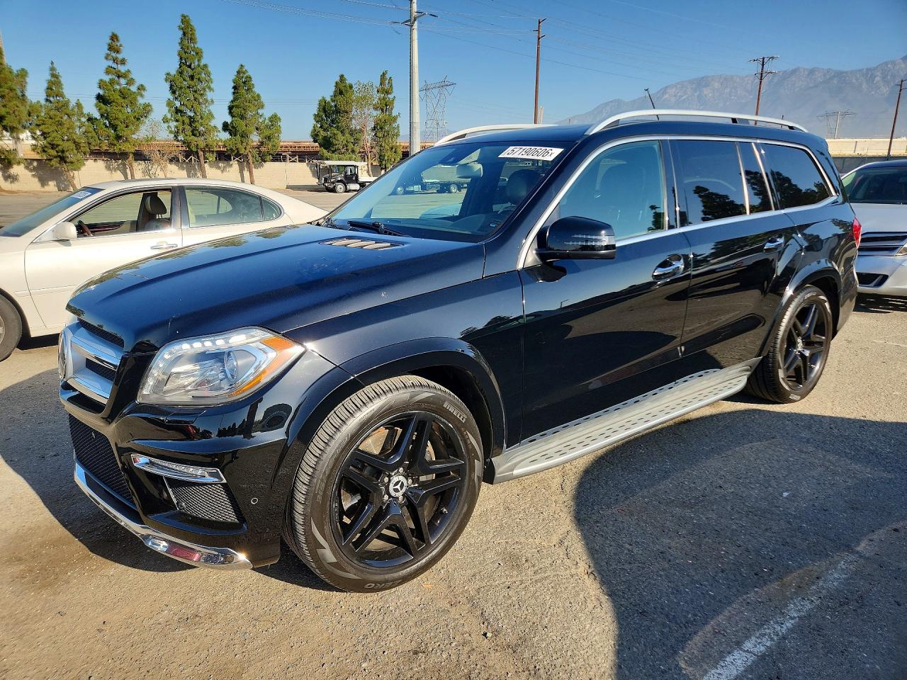 2015 MERCEDES-BENZ GL 550 4MA