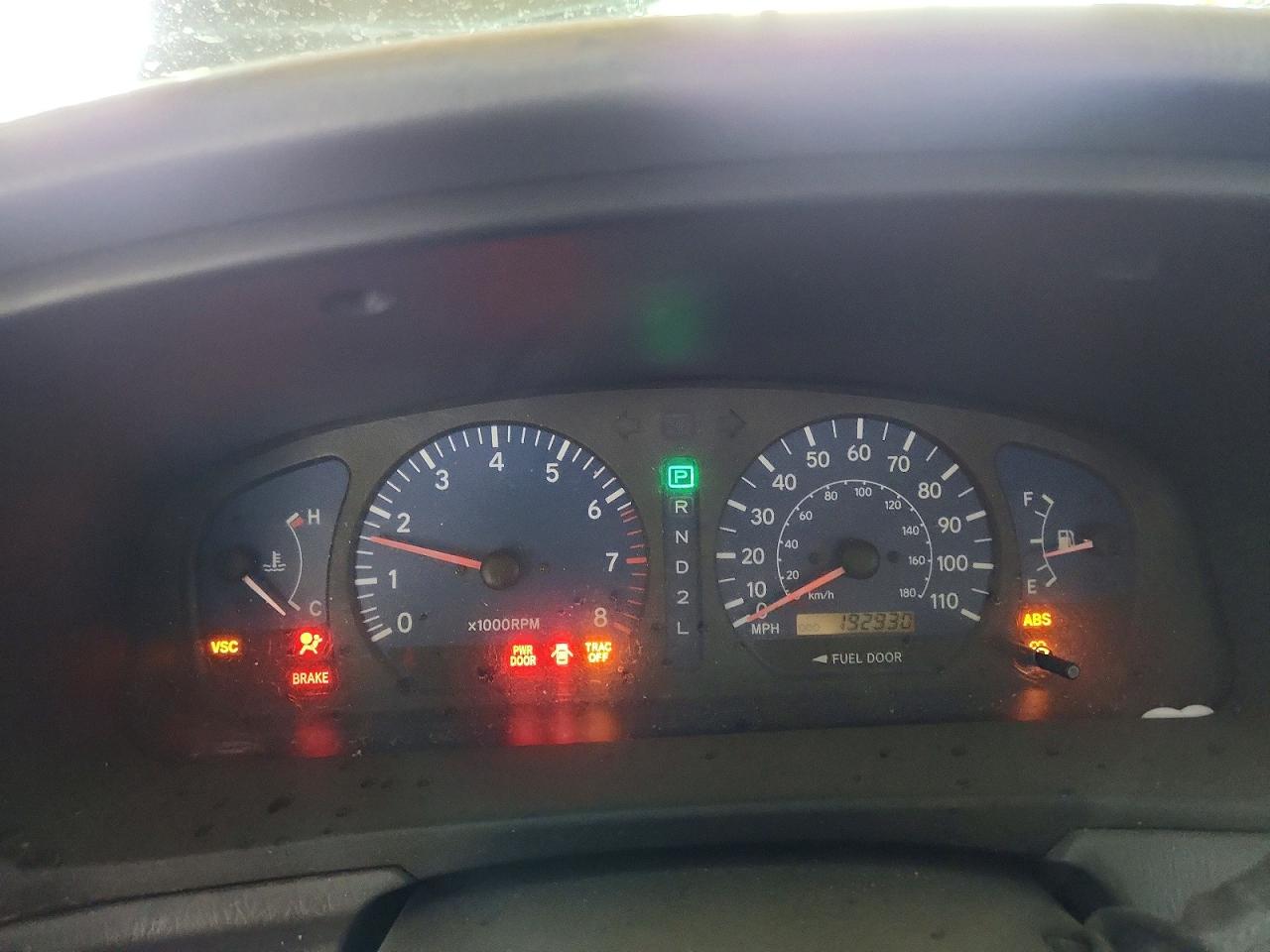2003 TOYOTA SIENNA