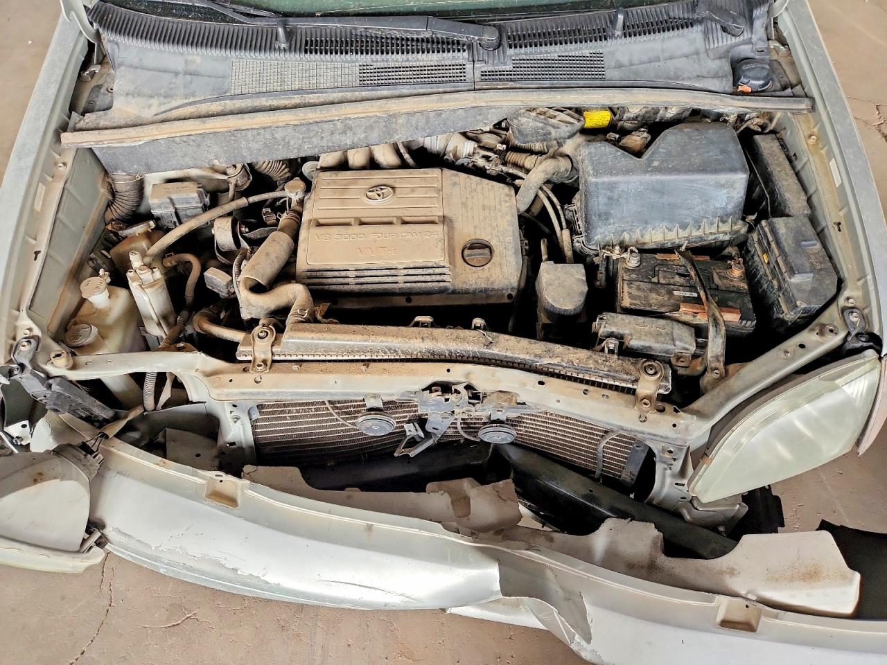 2003 TOYOTA SIENNA