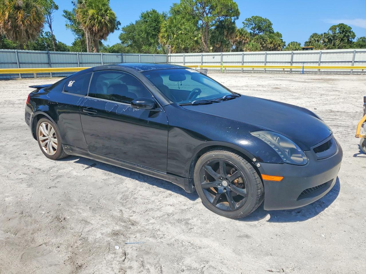 2004 INFINITI G35 BASE