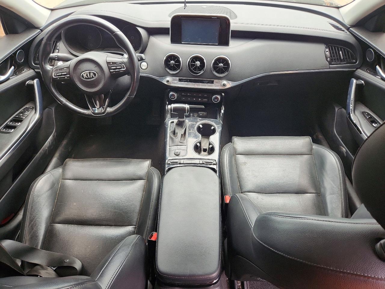 2019 KIA STINGER