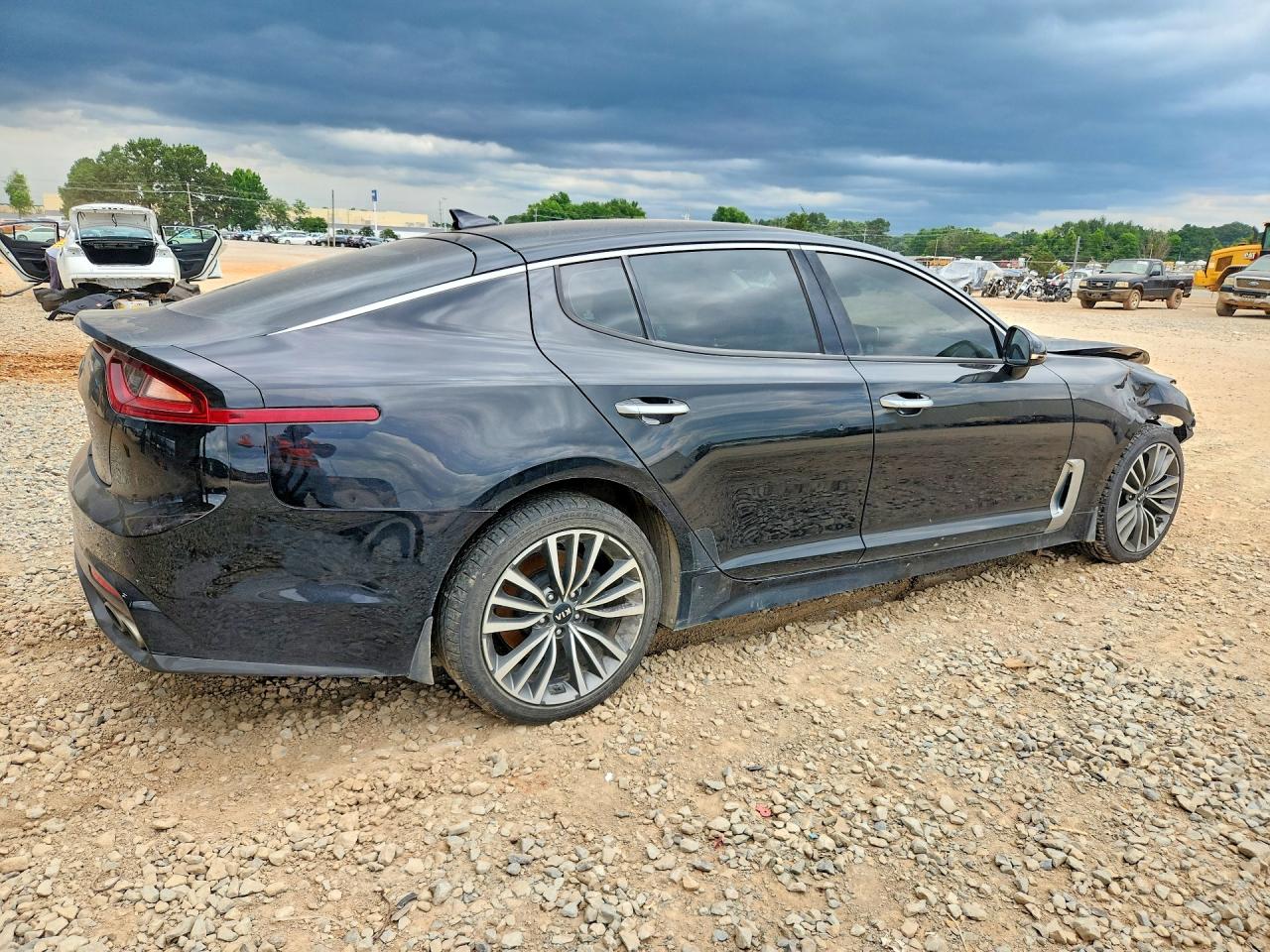 2019 KIA STINGER