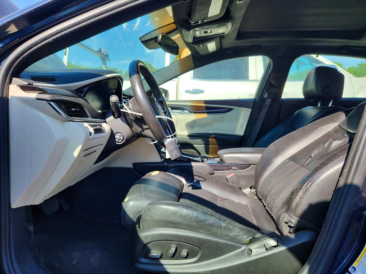 2013 CADILLAC XTS