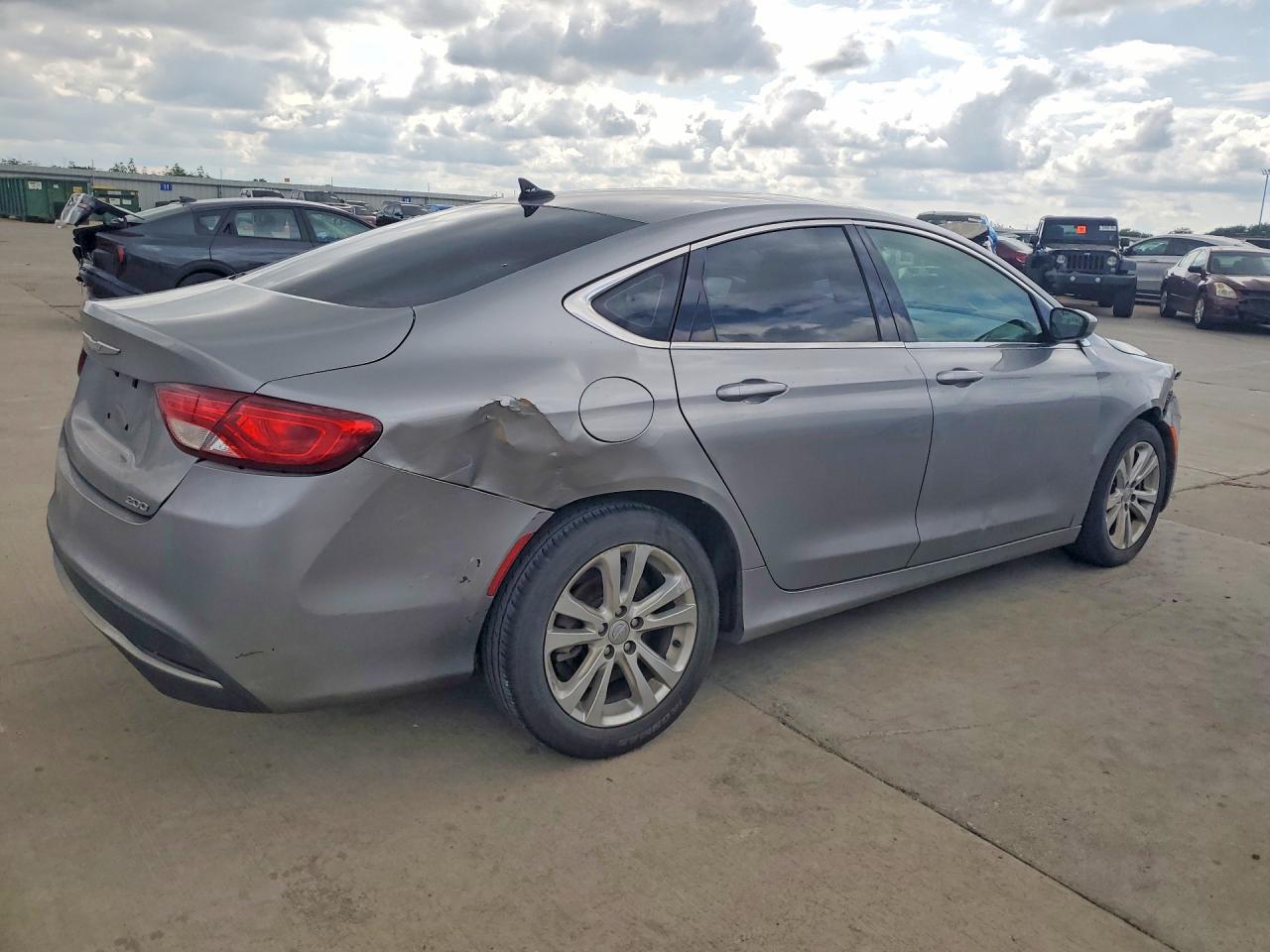 2016 CHRYSLER 200