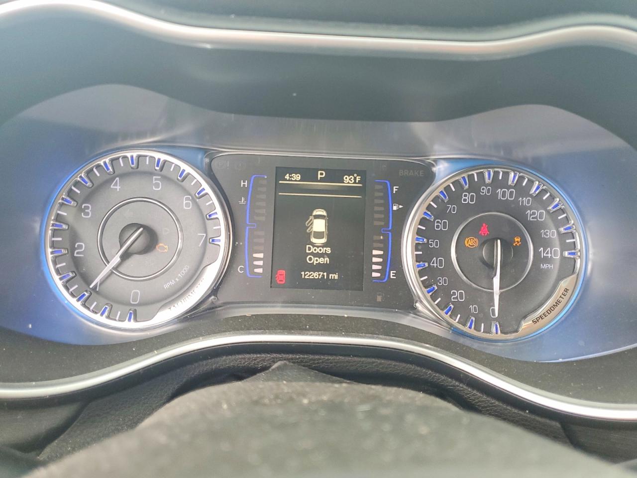 2016 CHRYSLER 200