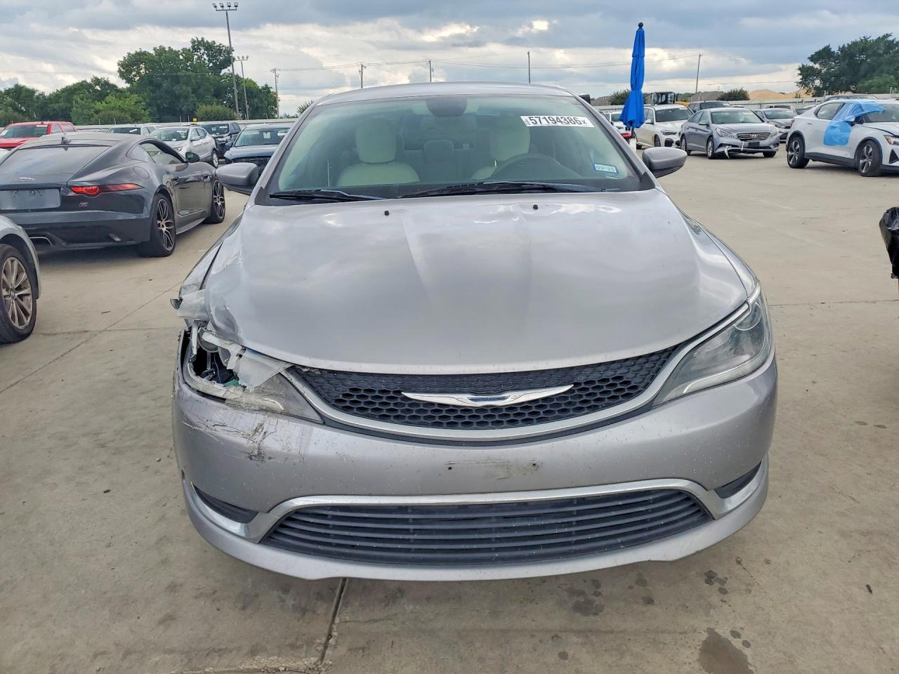 2016 CHRYSLER 200