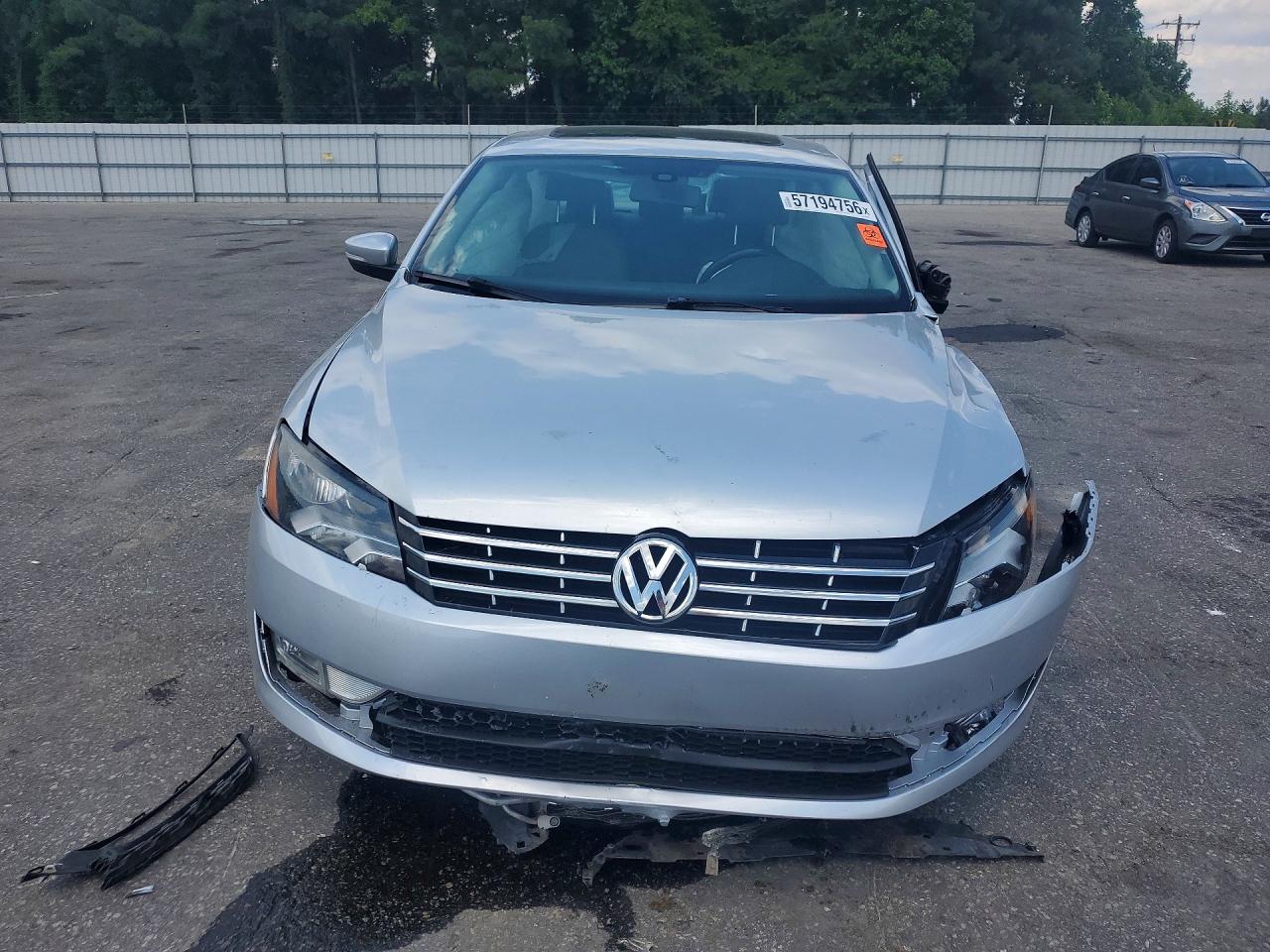 2015 VOLKSWAGEN PASSAT